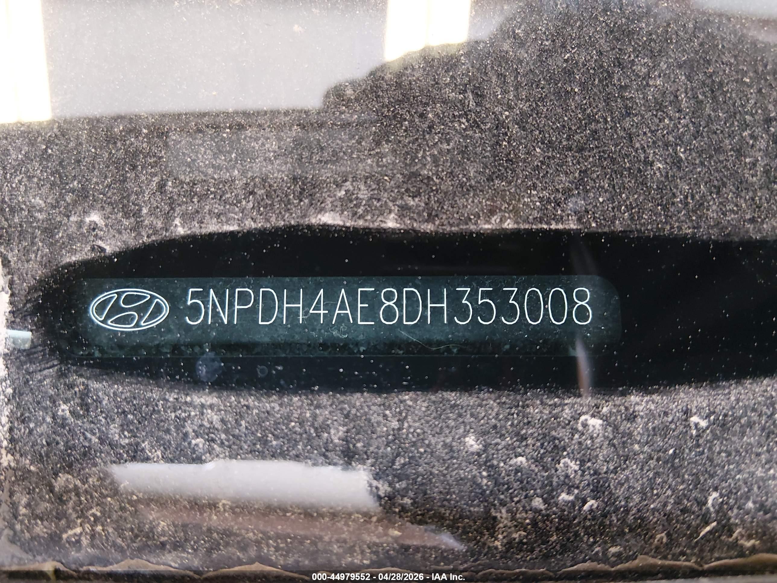 HYUNDAI ELANTRA image 9