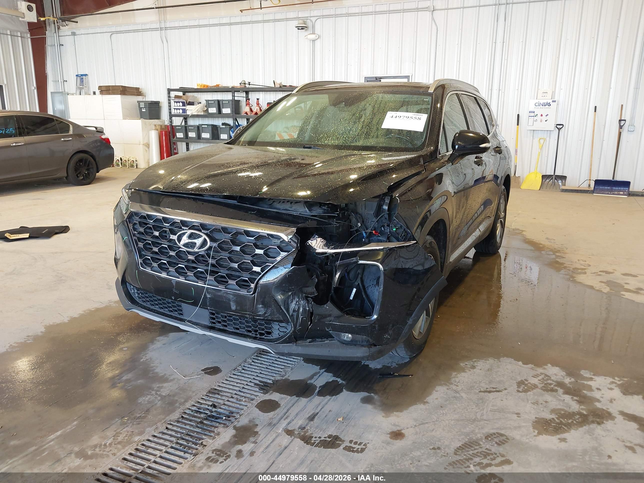 HYUNDAI SANTA image 6