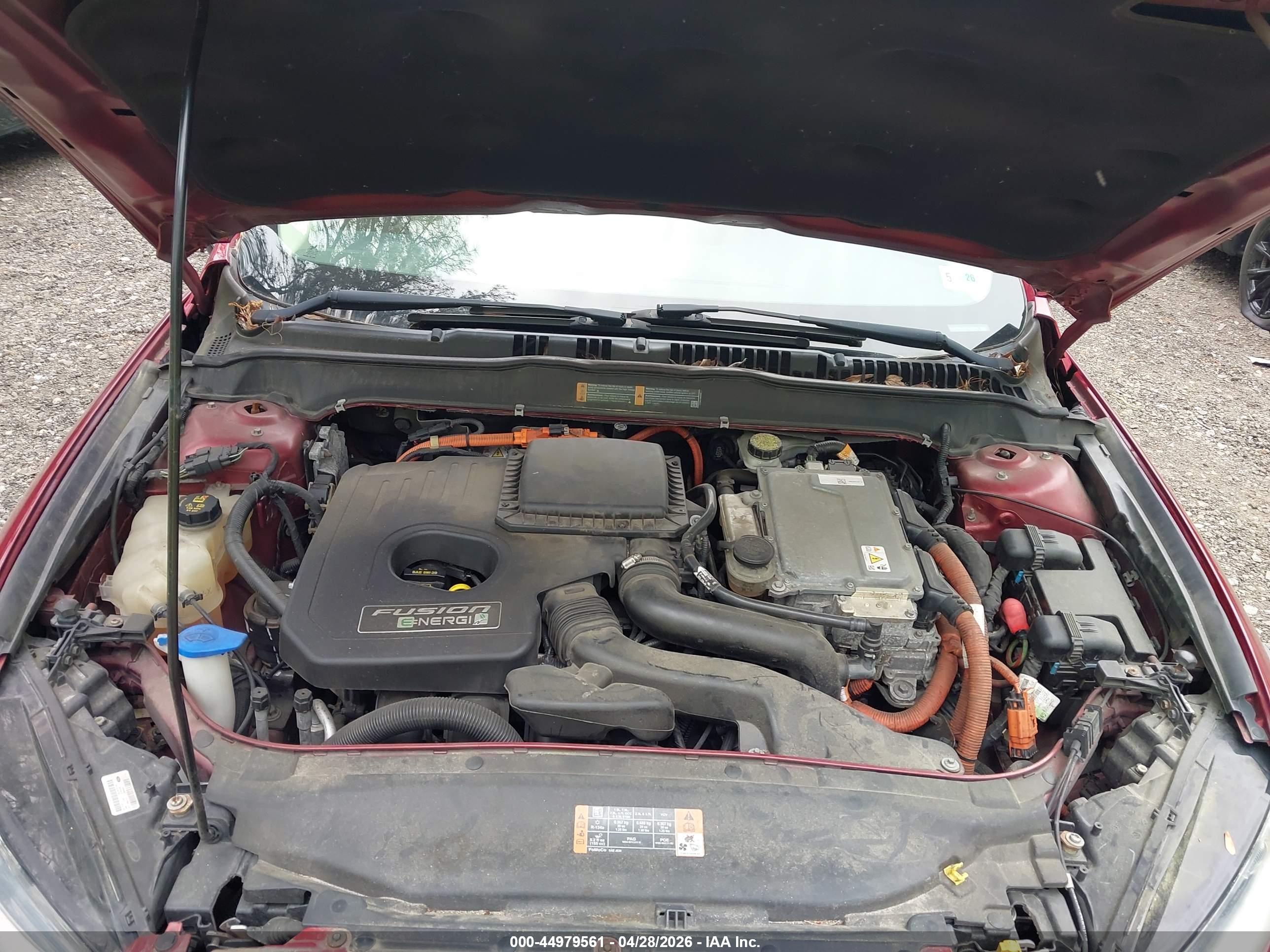 FORD FUSION image 10