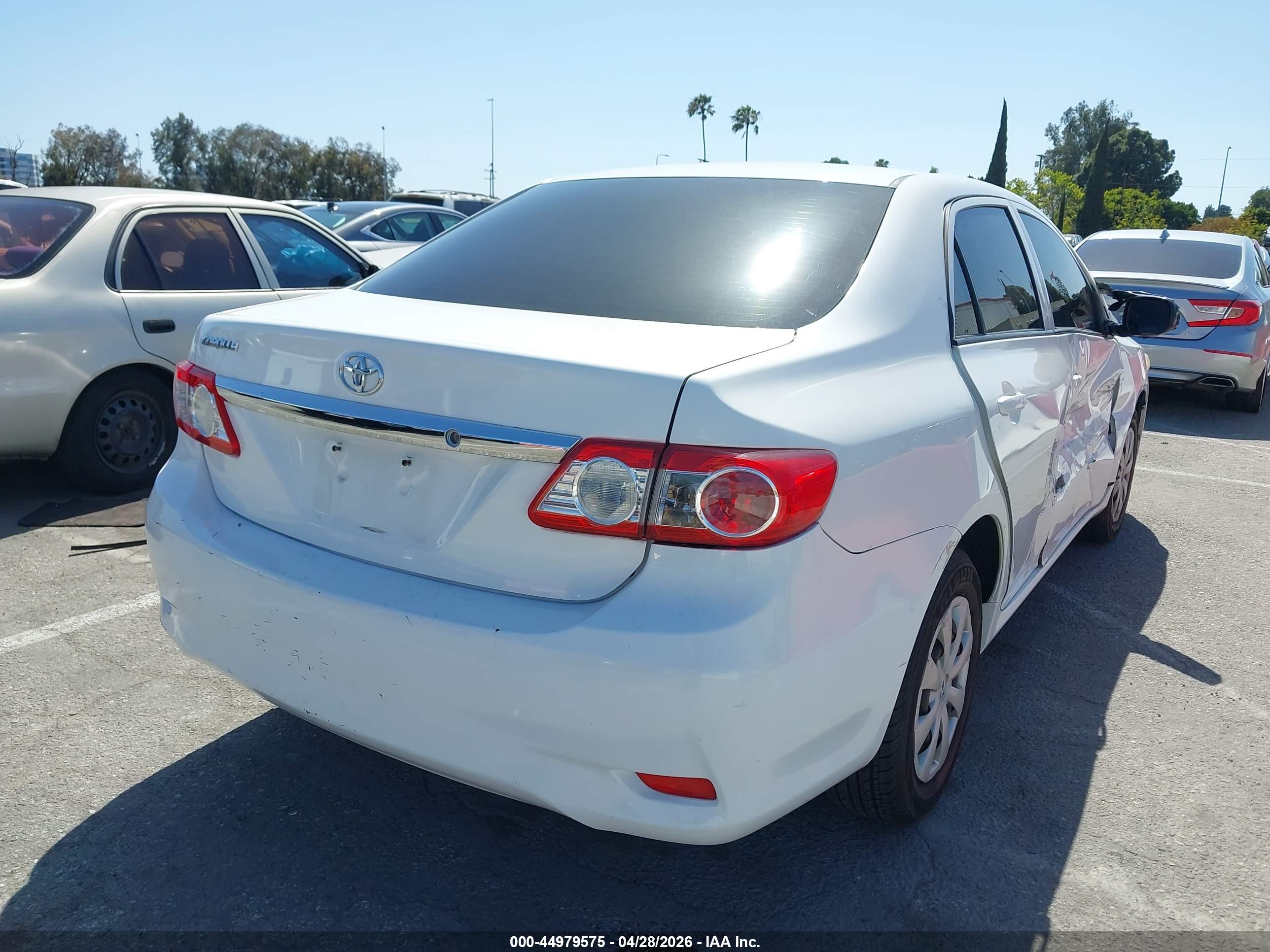 TOYOTA COROLLA image 4
