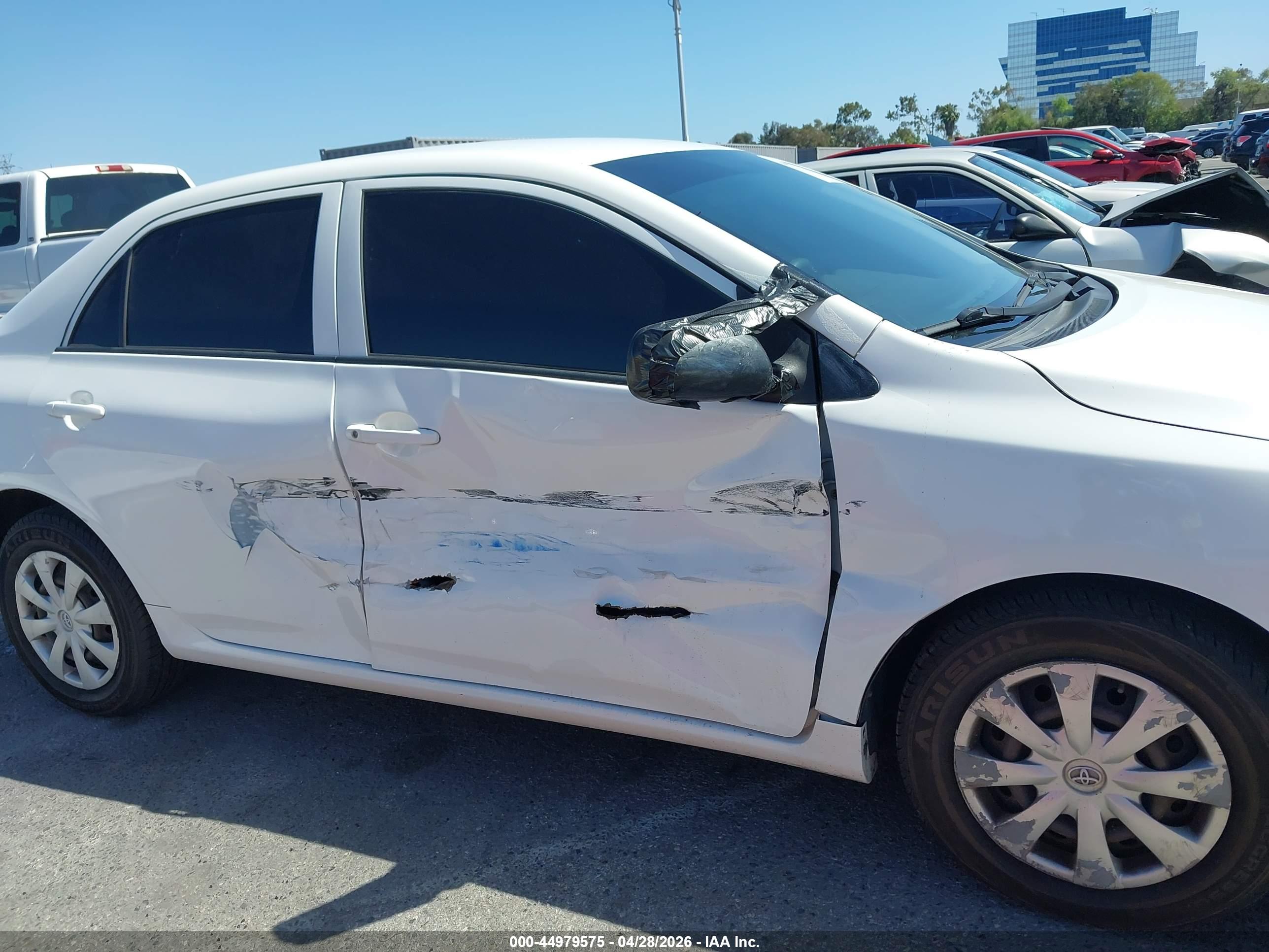 TOYOTA COROLLA image 6