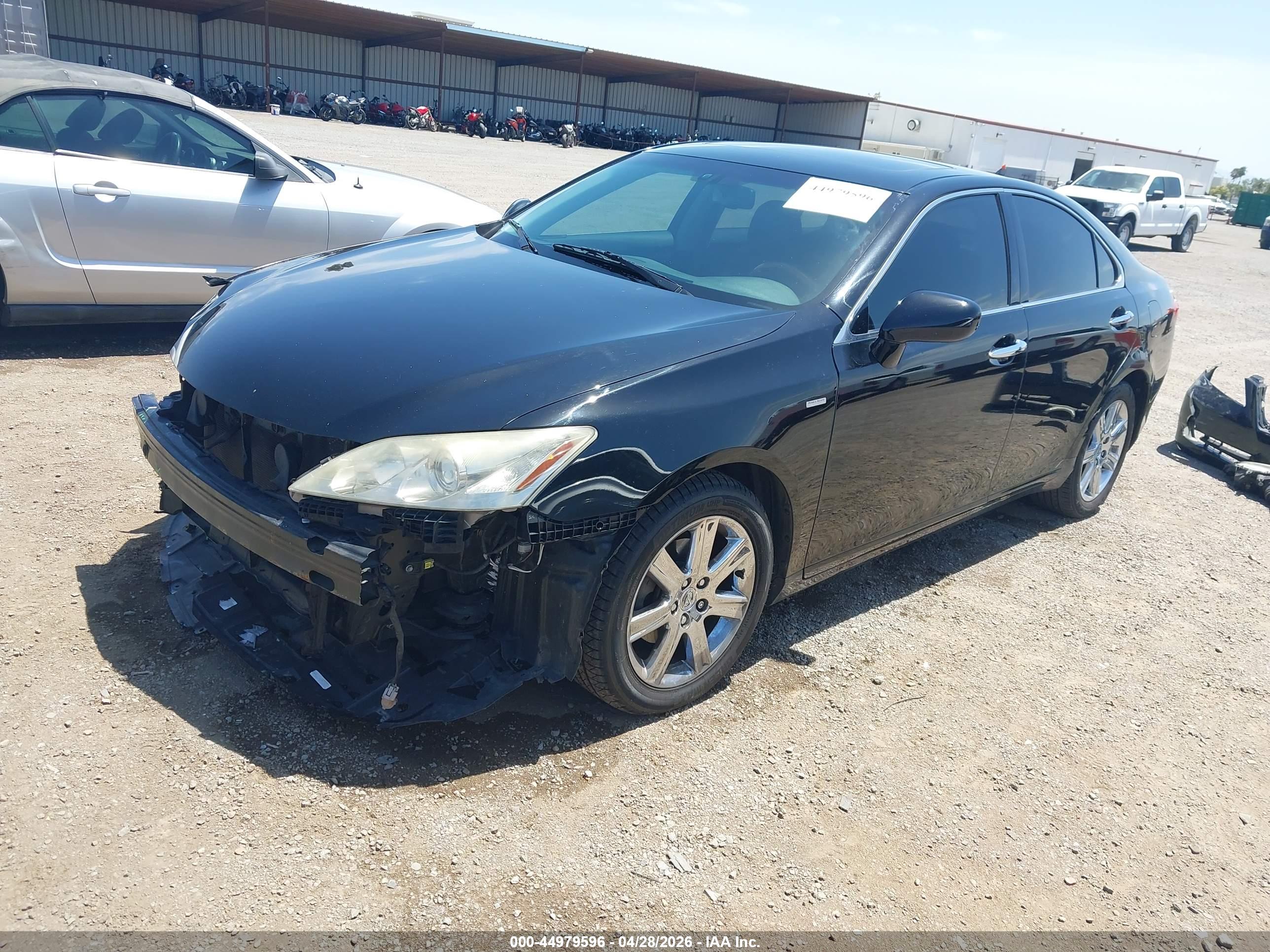 LEXUS ES image 2