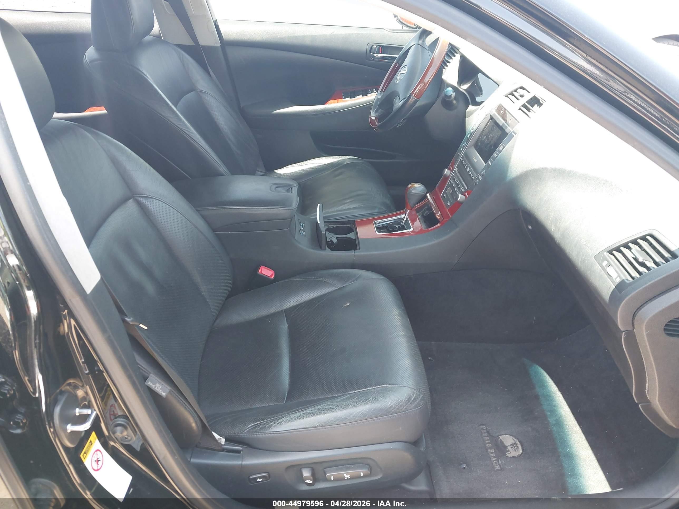 LEXUS ES image 5