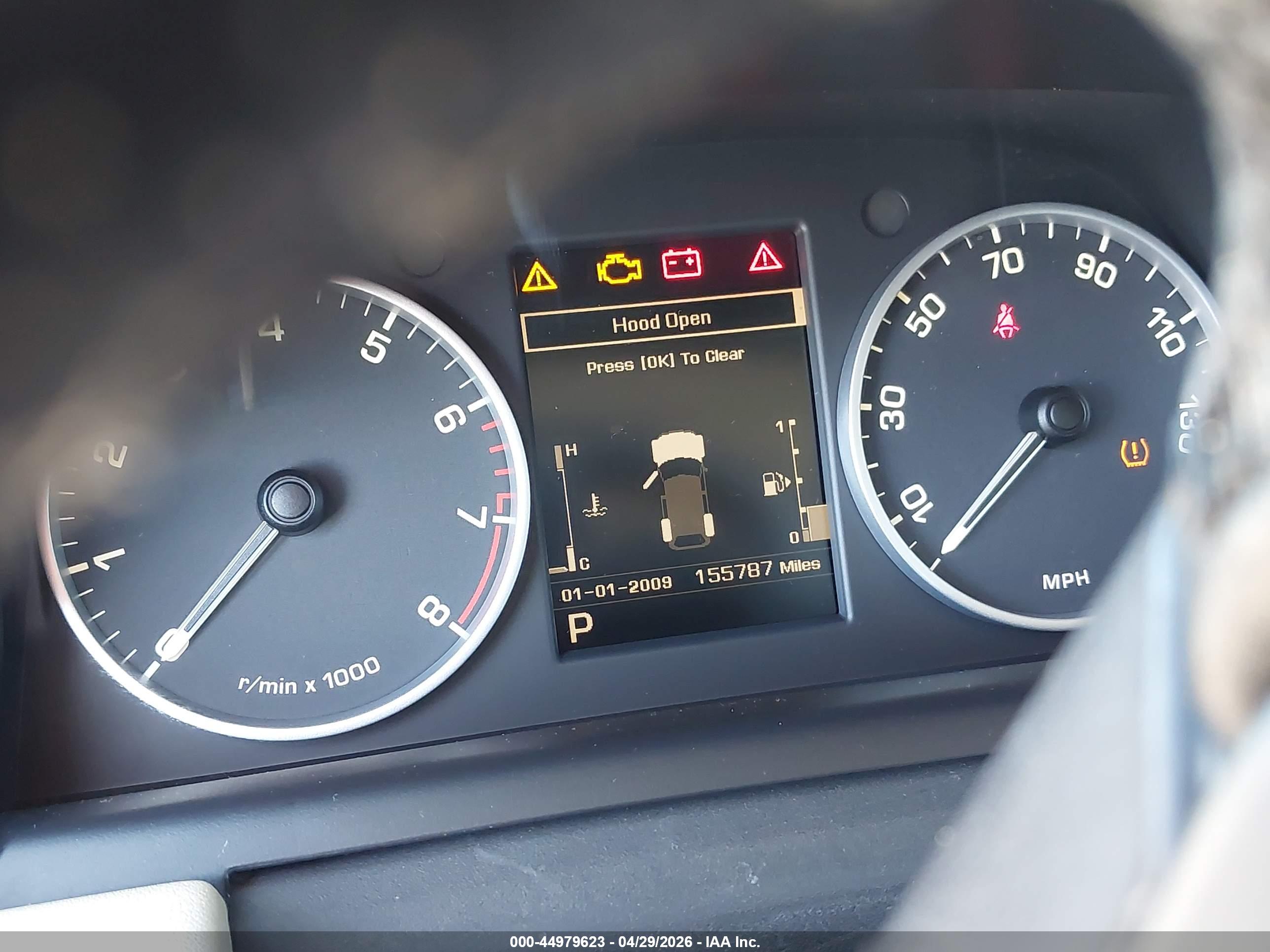 LAND ROVER image 7