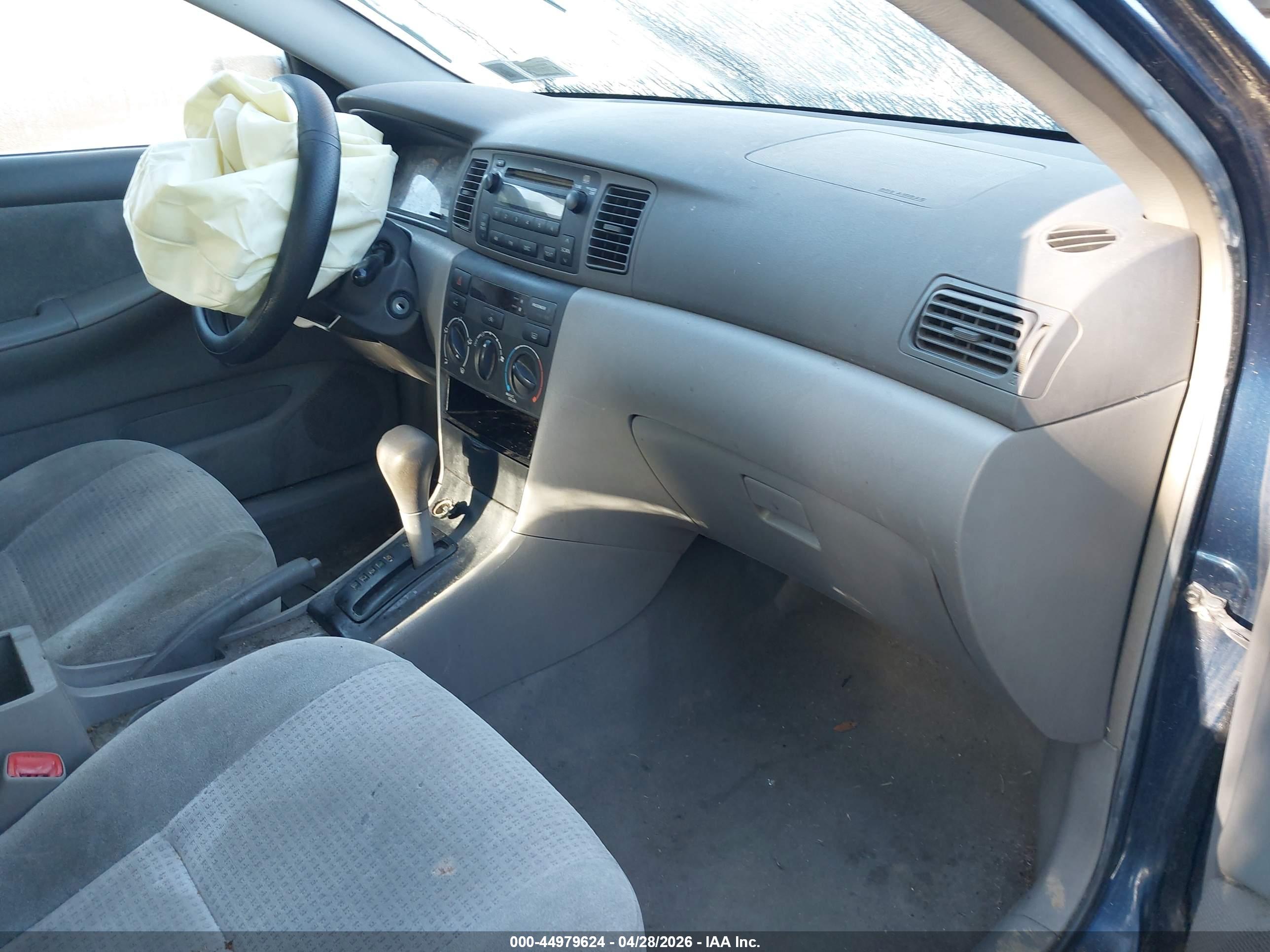 TOYOTA COROLLA image 5