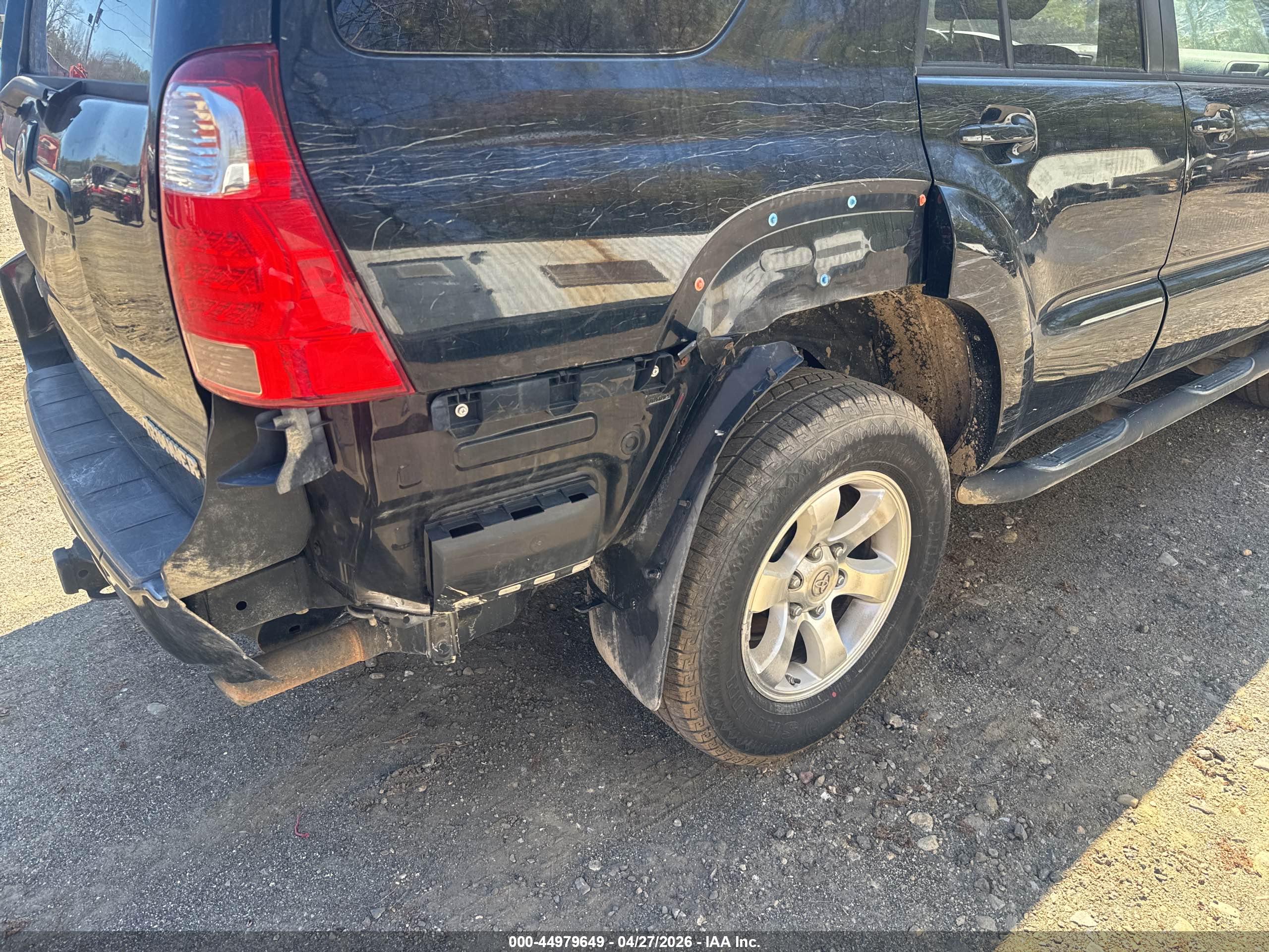 TOYOTA 4RUNNER image 6