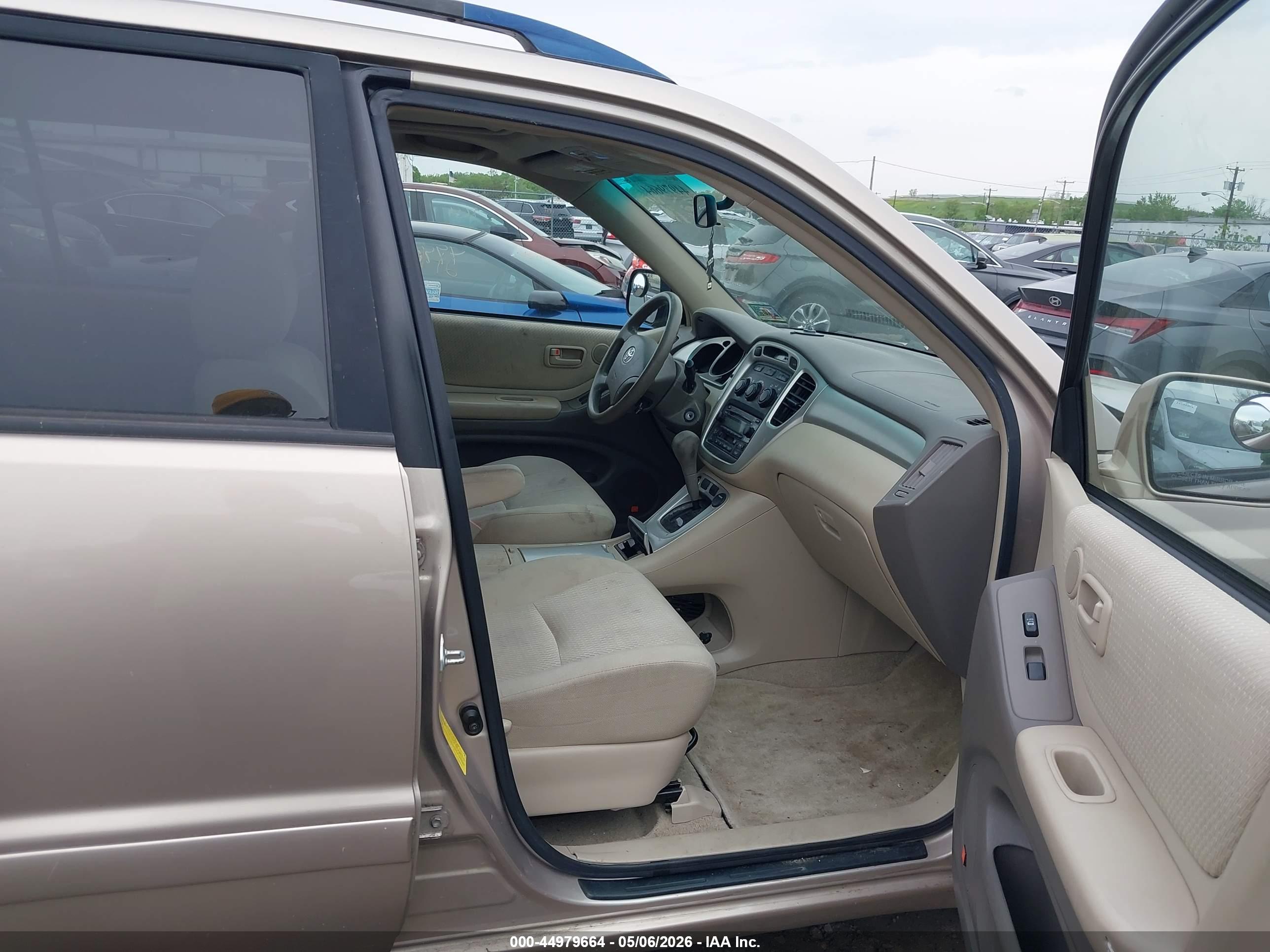 TOYOTA HIGHLANDER image 5