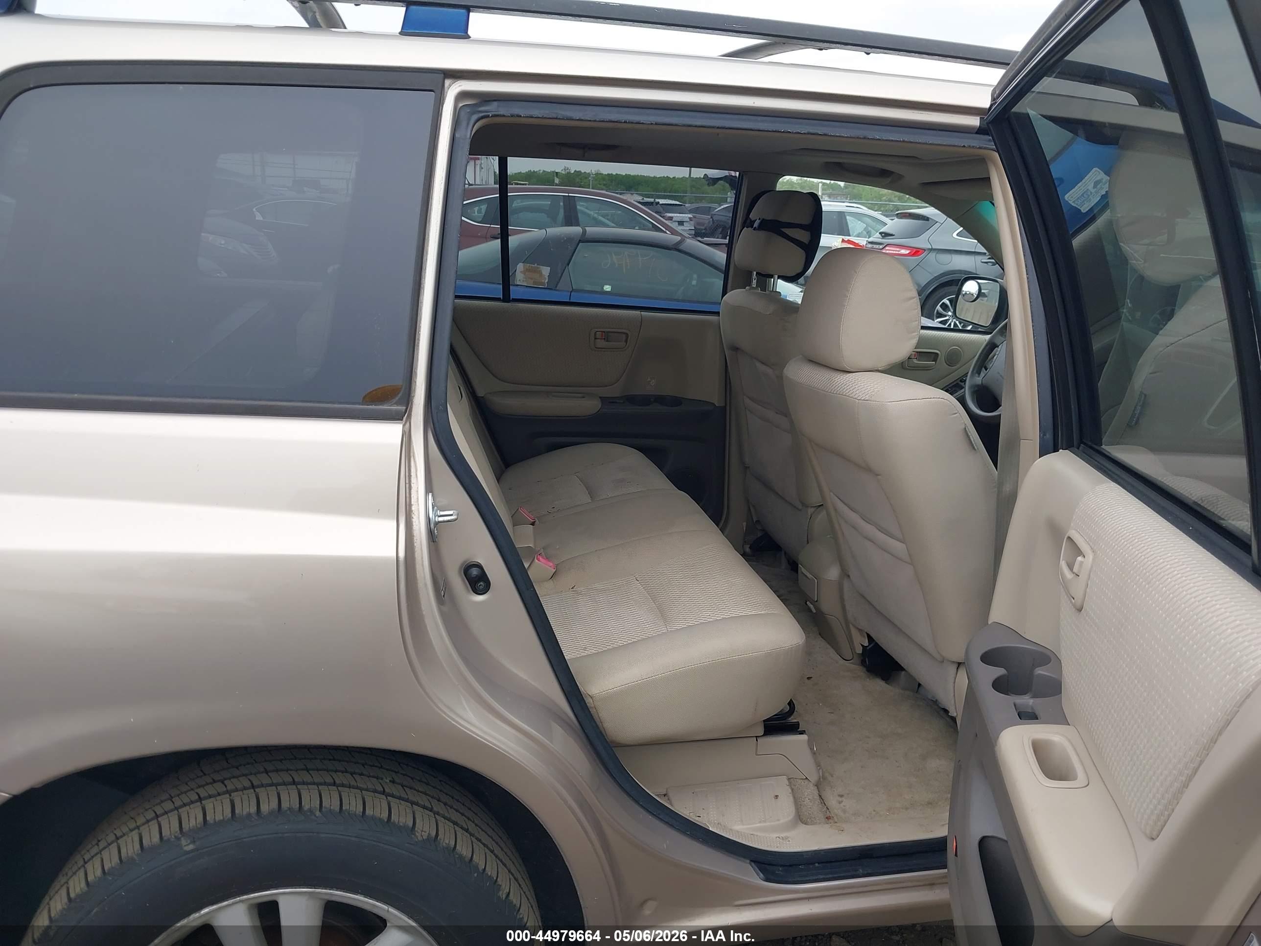 TOYOTA HIGHLANDER image 8