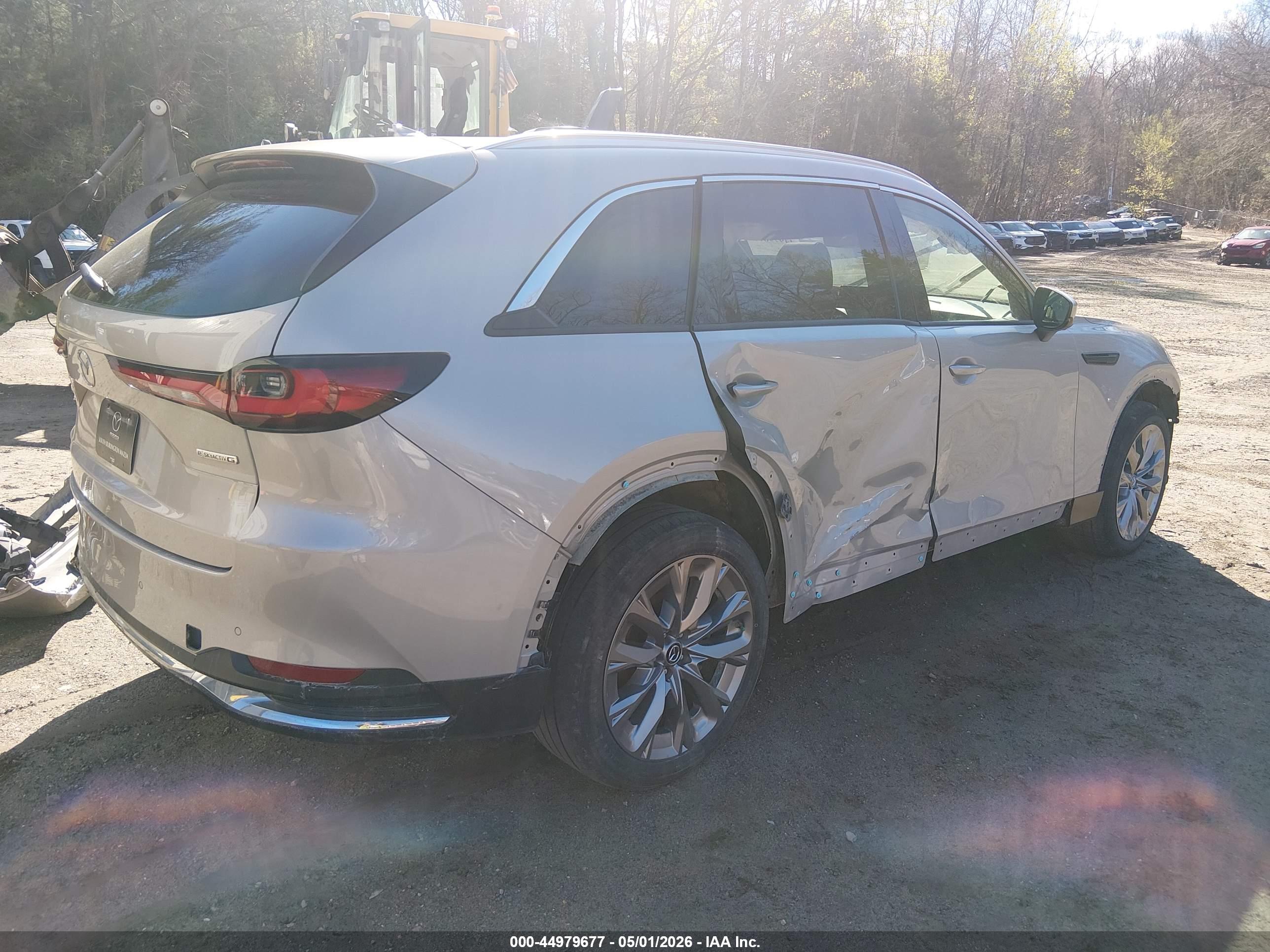 MAZDA CX-90 image 4