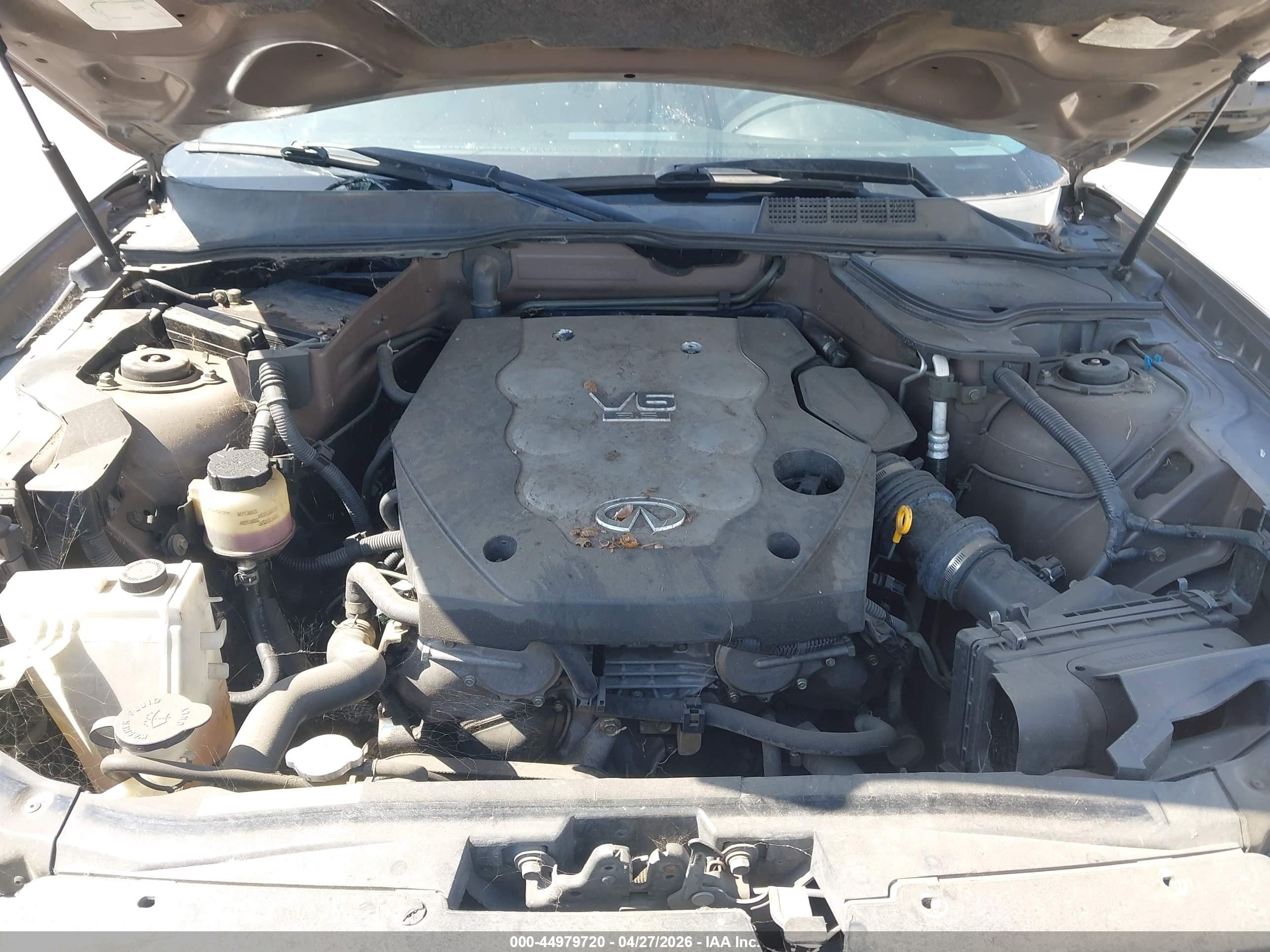 INFINITI FX35 image 10