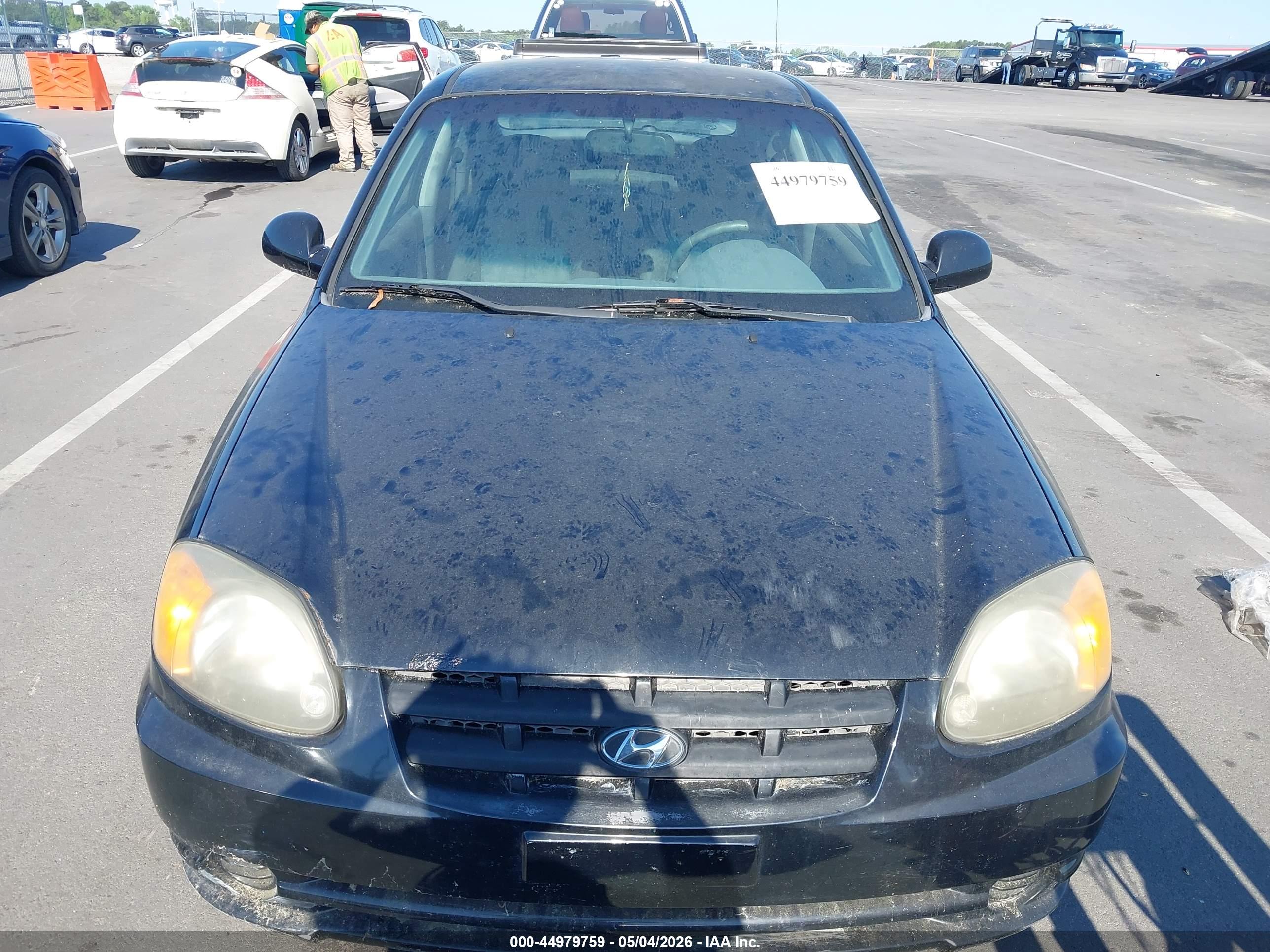 HYUNDAI ACCENT image 6