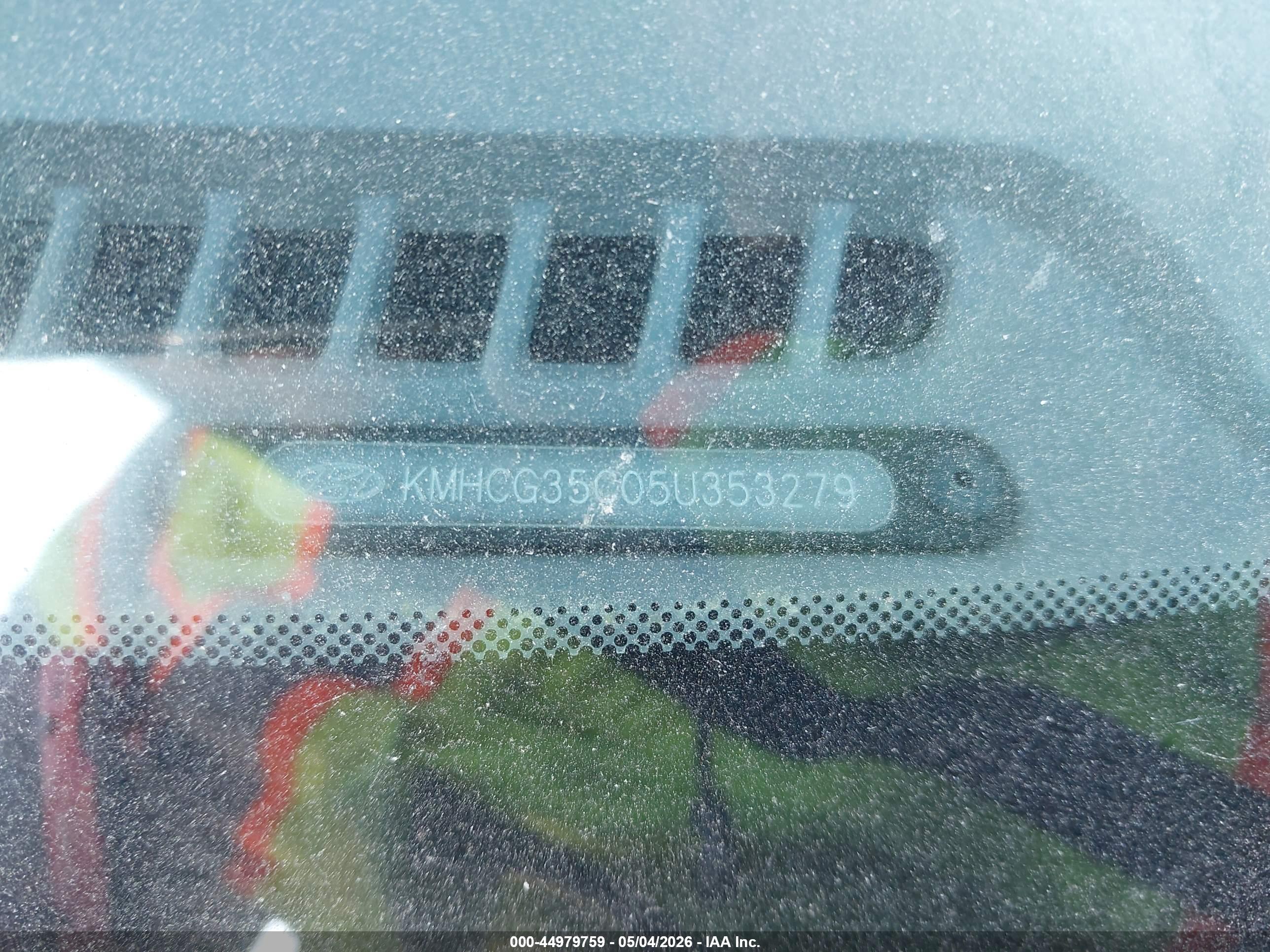 HYUNDAI ACCENT image 9