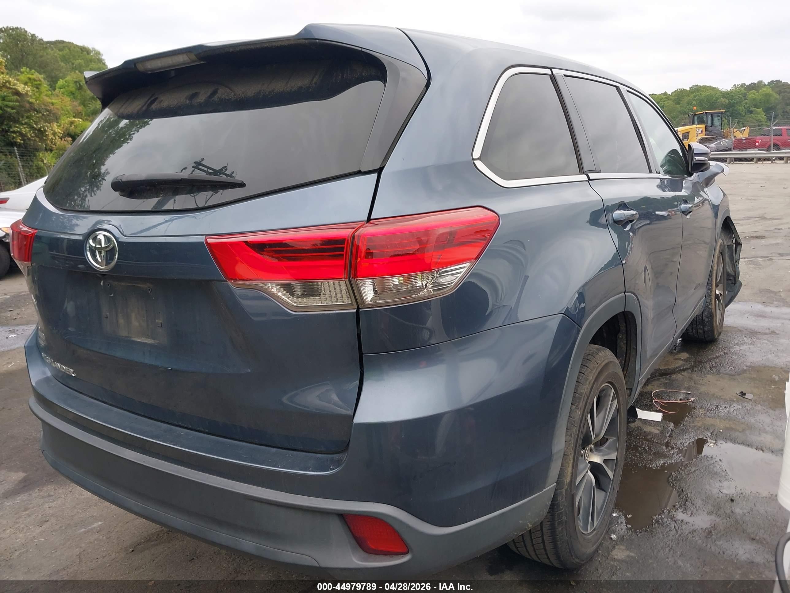 TOYOTA HIGHLANDER image 4