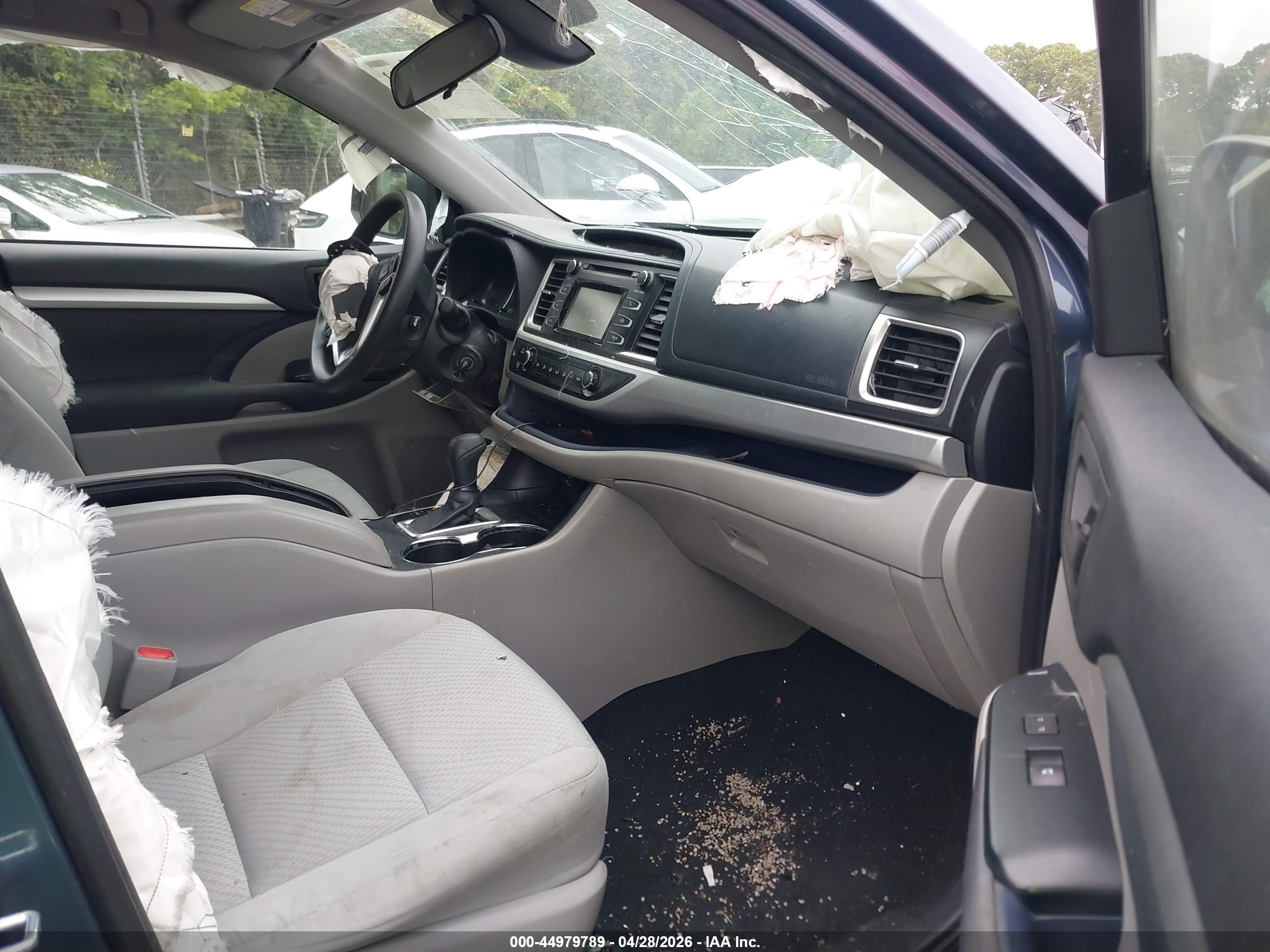 TOYOTA HIGHLANDER image 5