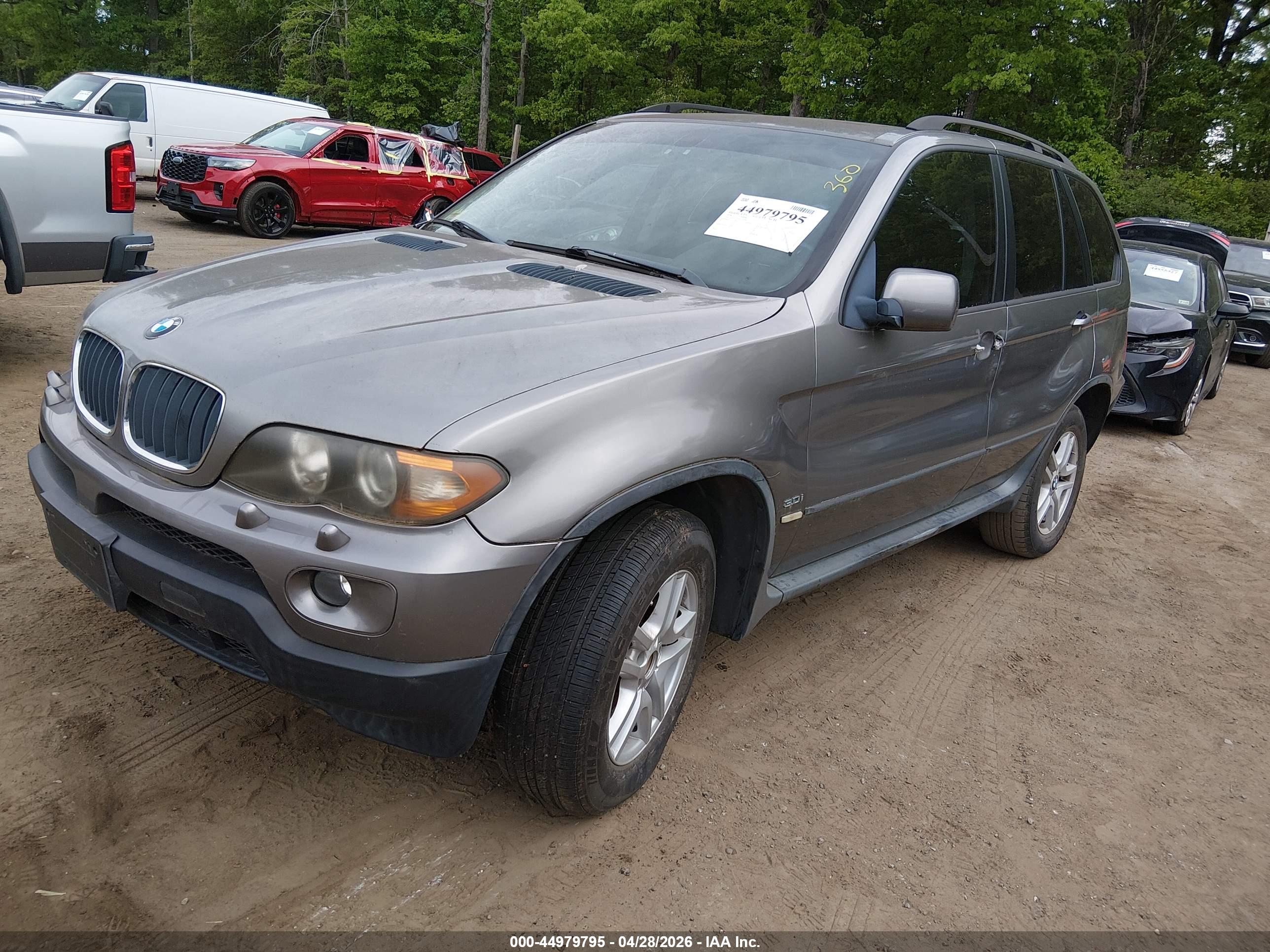 BMW X5 image 2