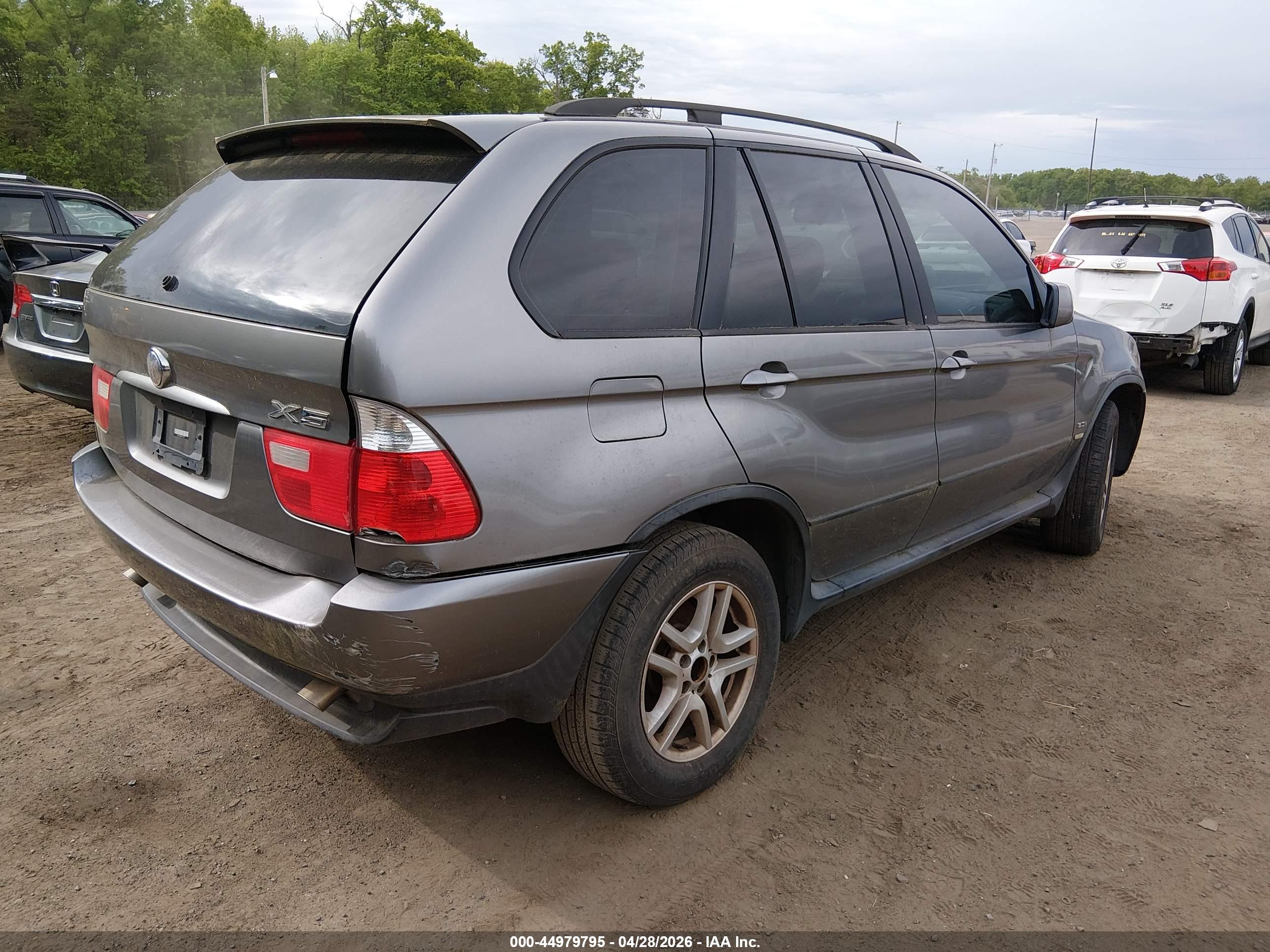 BMW X5 image 4