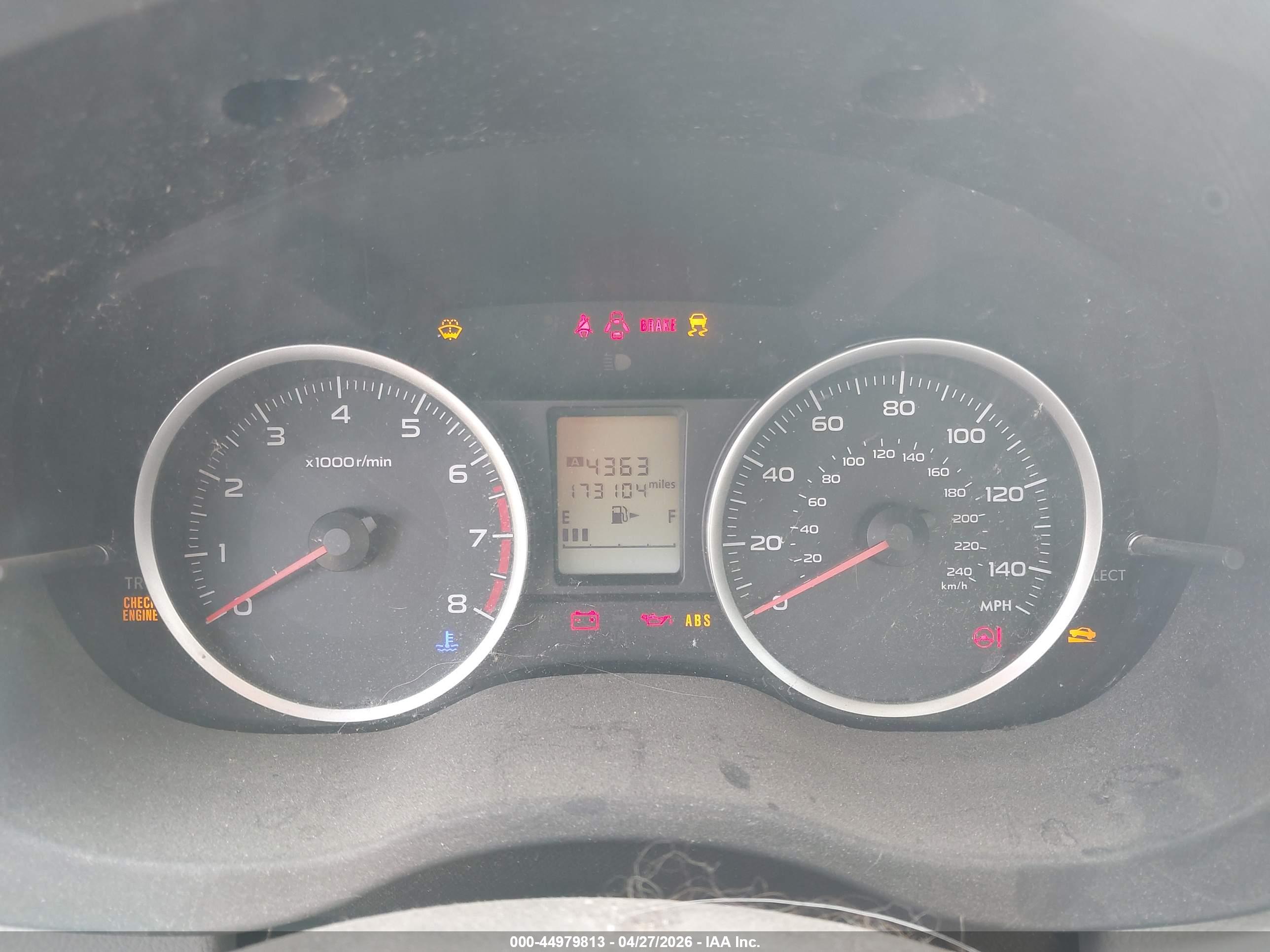 SUBARU FORESTER image 7