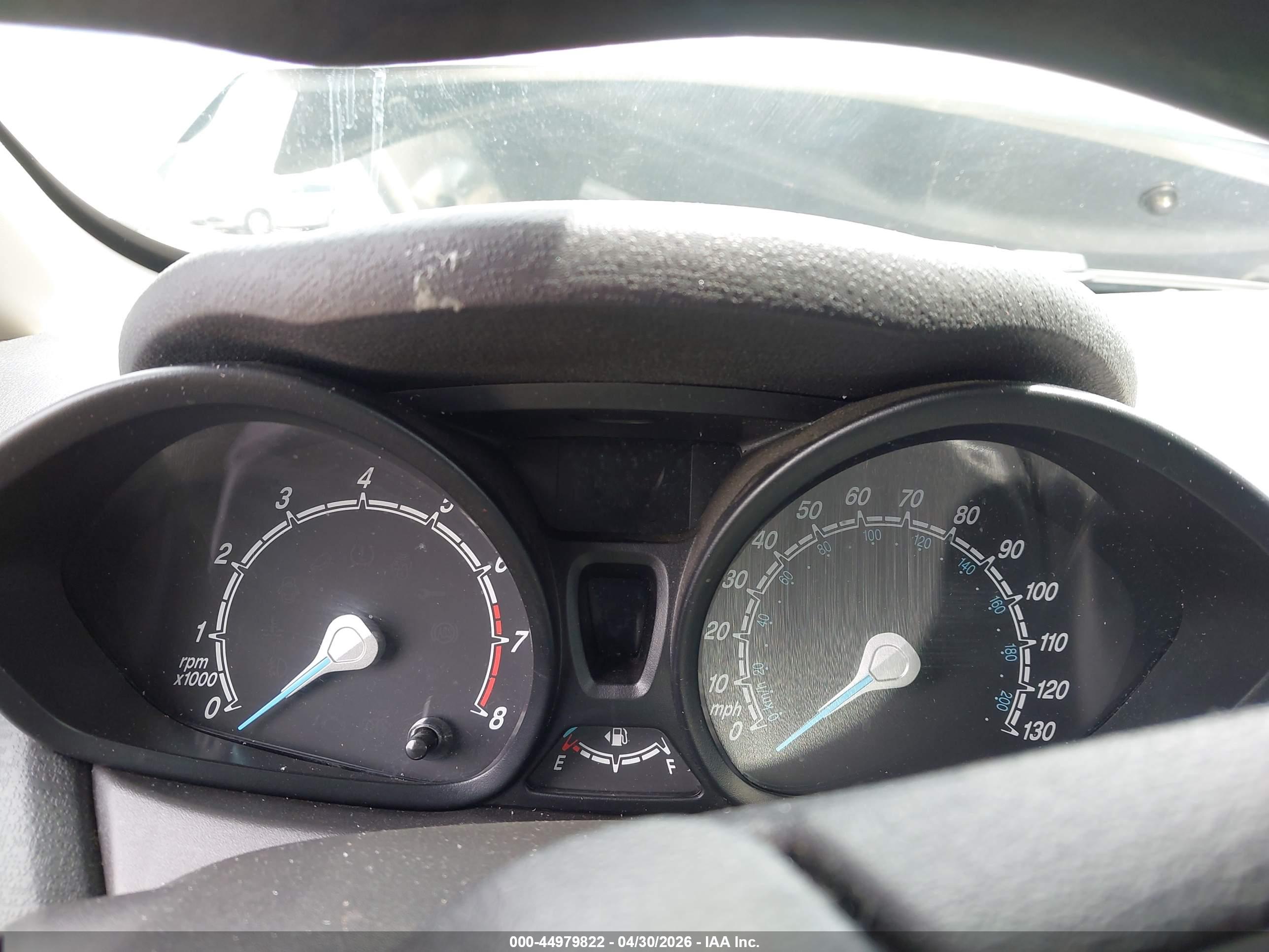 FORD FIESTA image 7