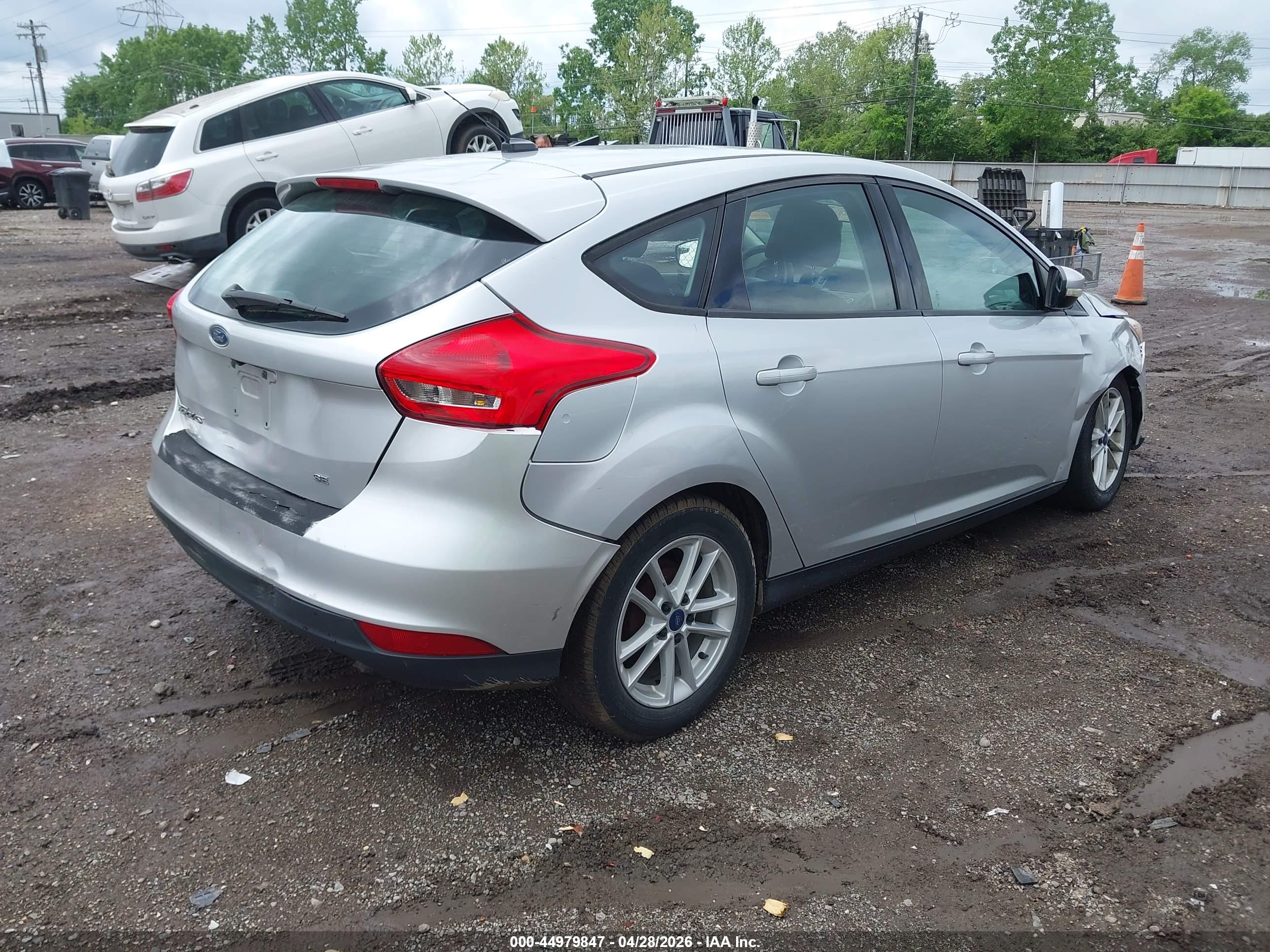 FORD FOCUS image 4