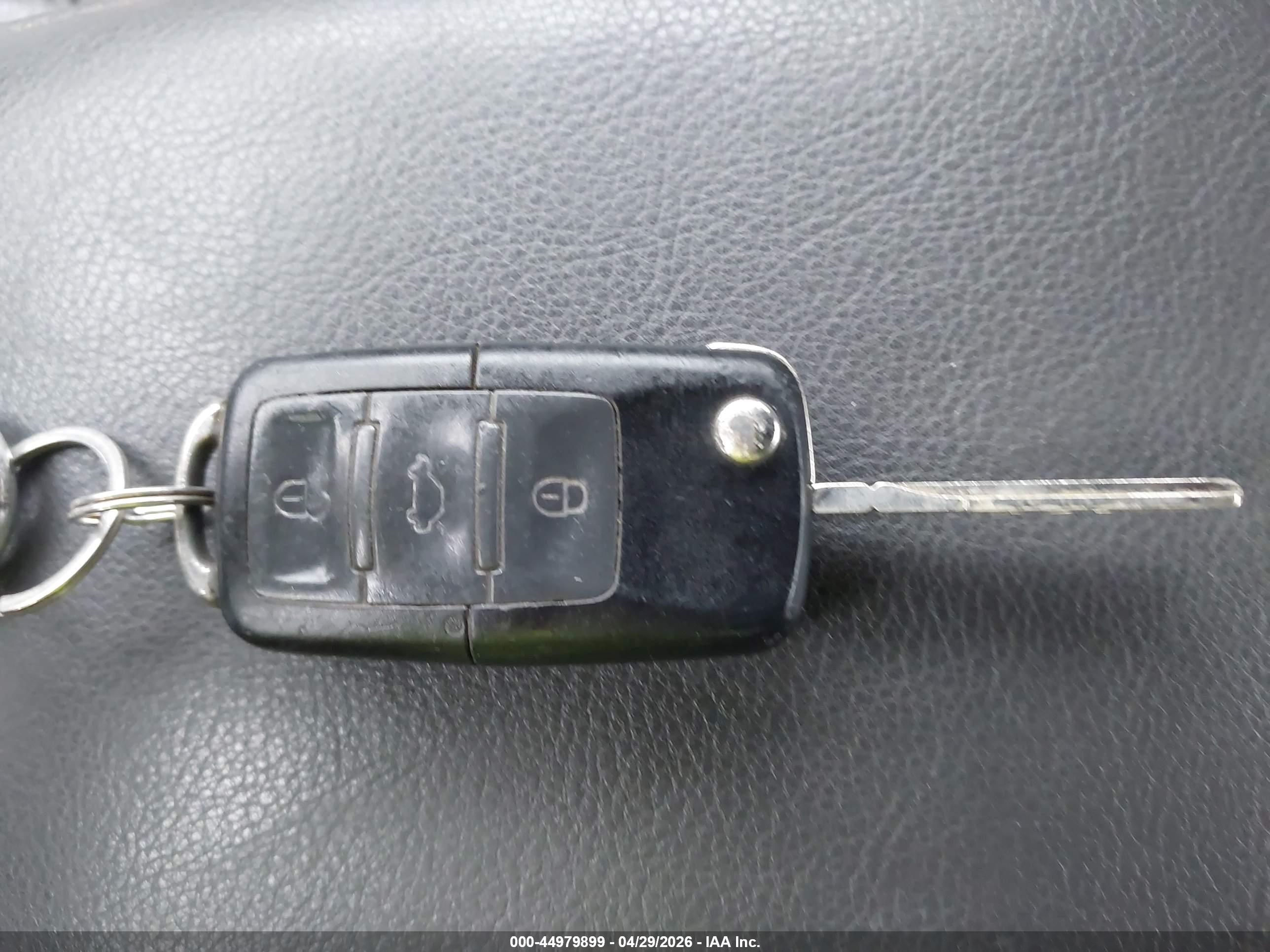 VOLKSWAGEN JETTA image 11