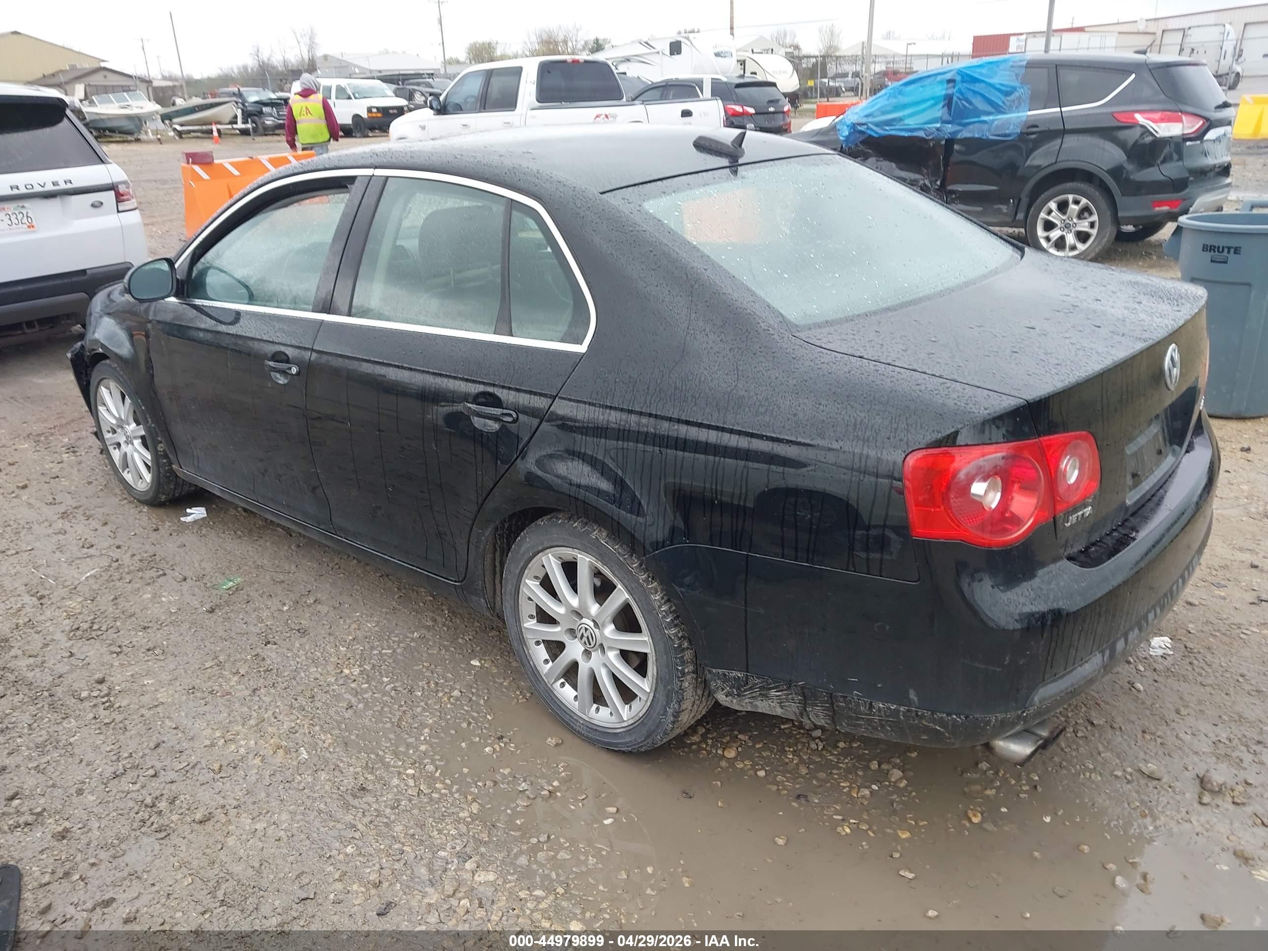VOLKSWAGEN JETTA image 3