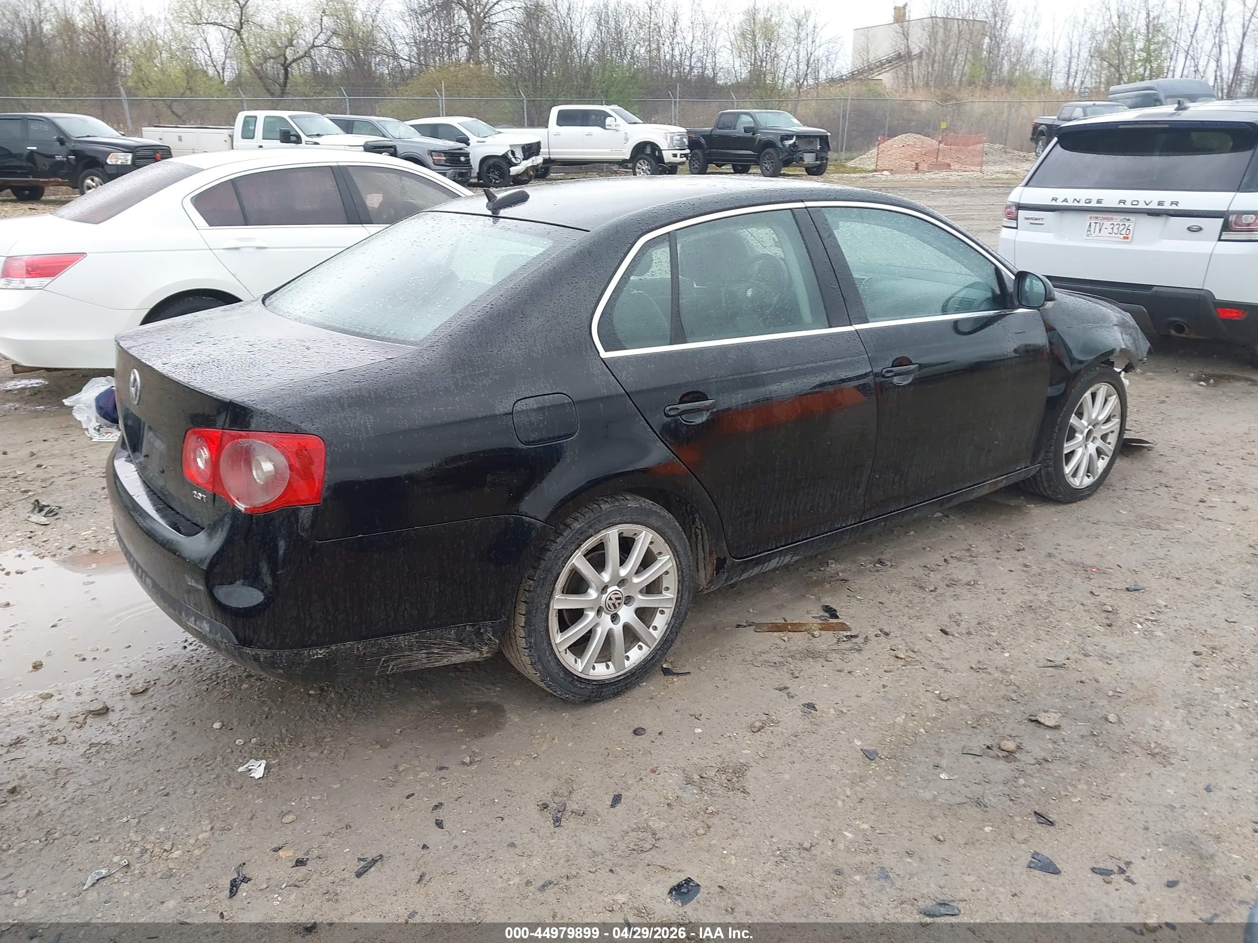 VOLKSWAGEN JETTA image 4