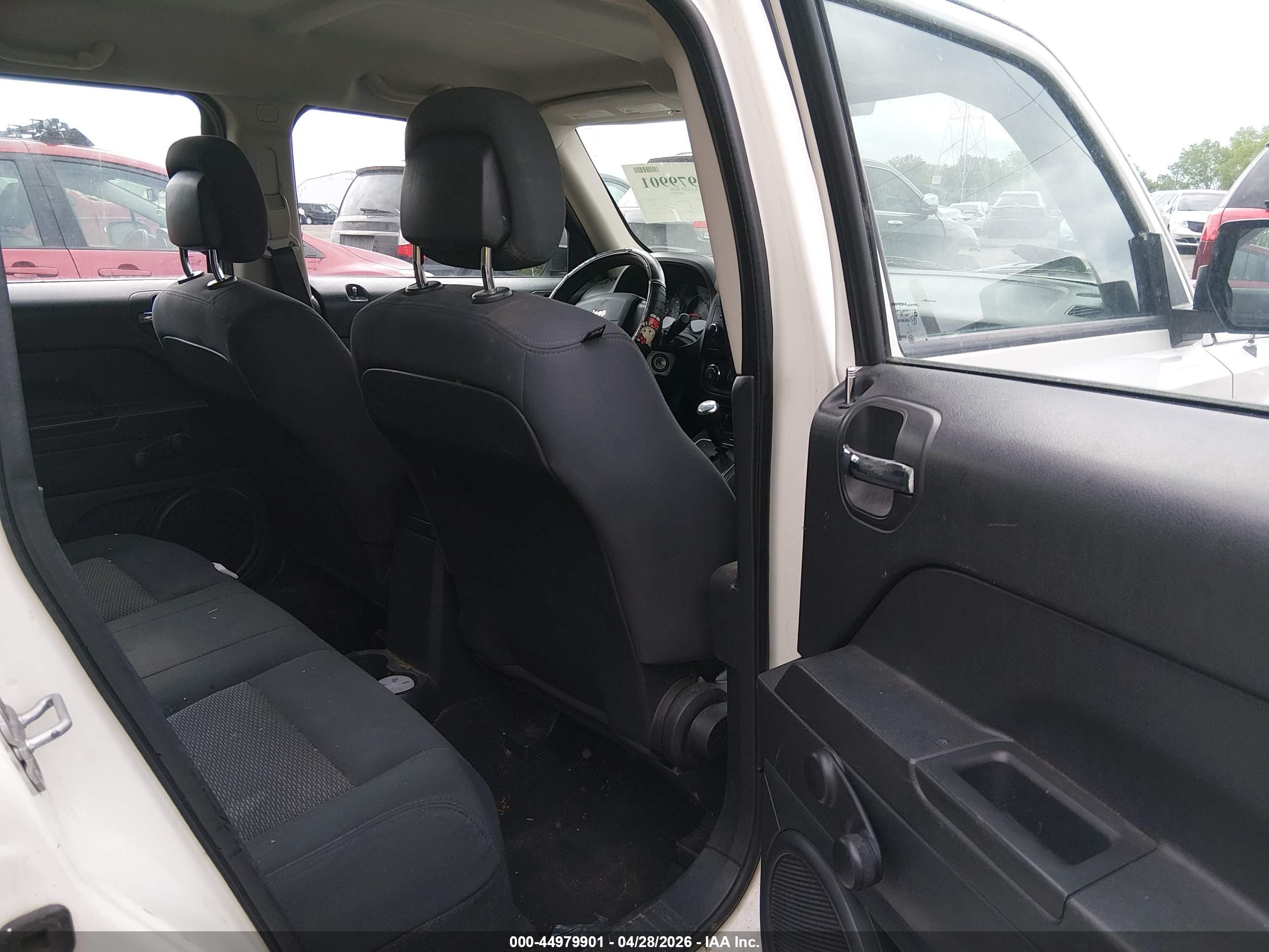 JEEP PATRIOT image 8
