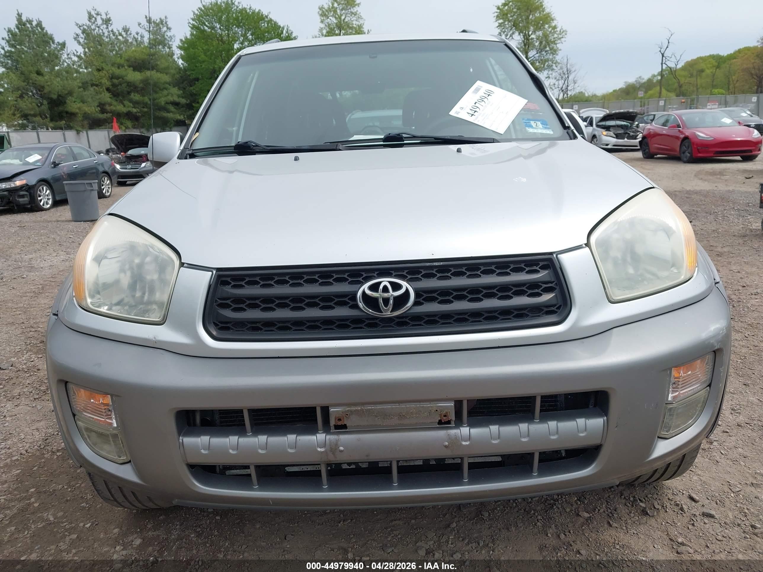 TOYOTA RAV4 image 6