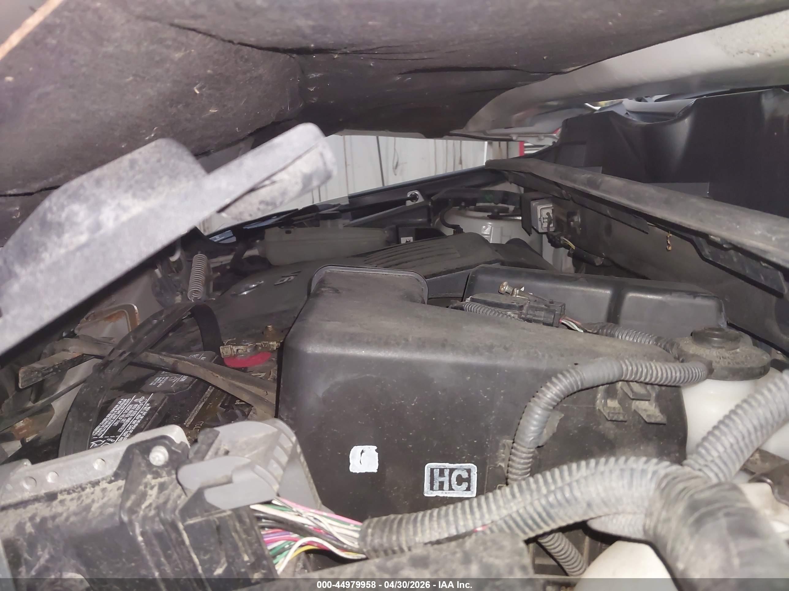 TOYOTA RAV4 image 10