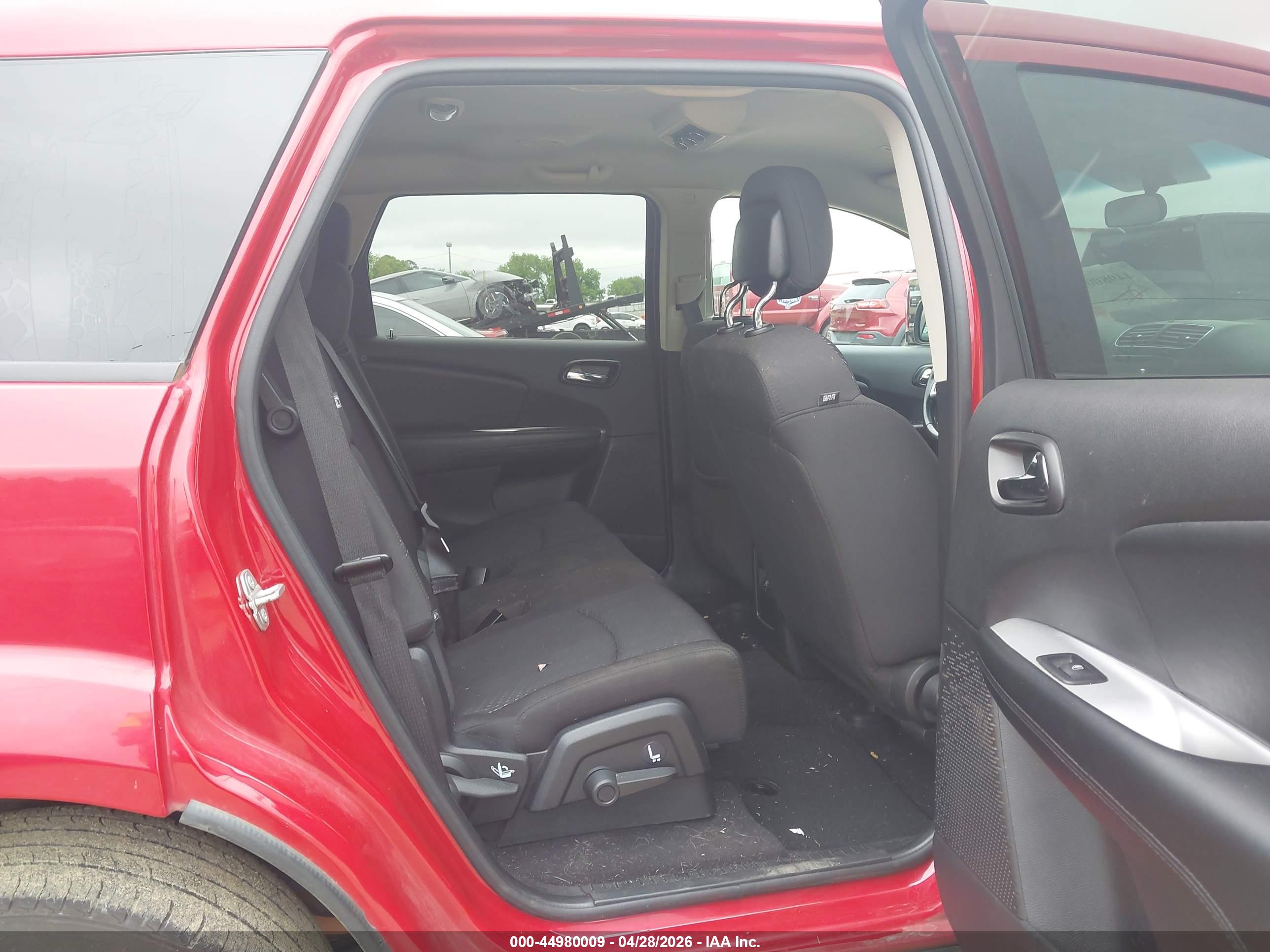 DODGE JOURNEY image 8