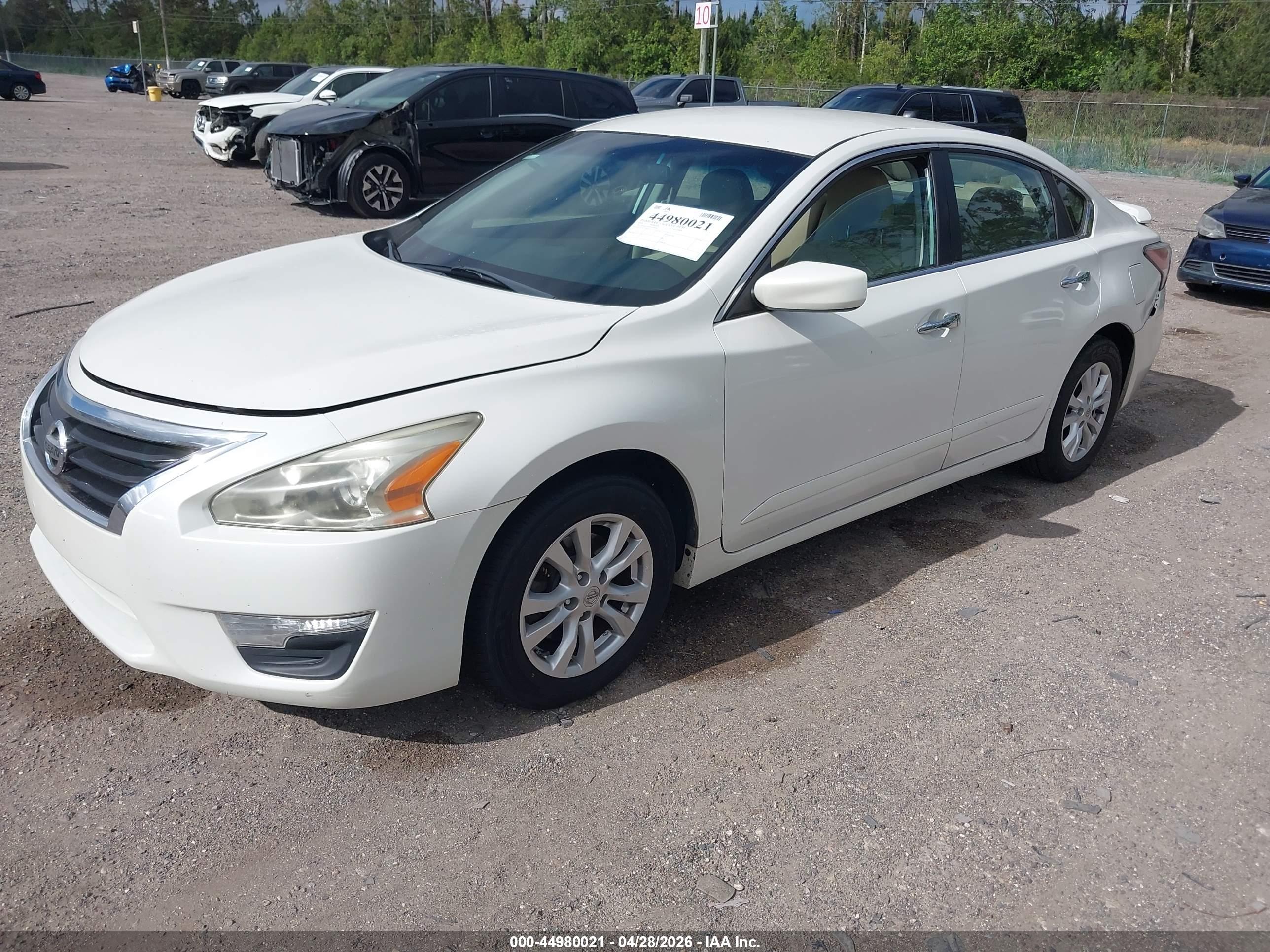 NISSAN ALTIMA image 2