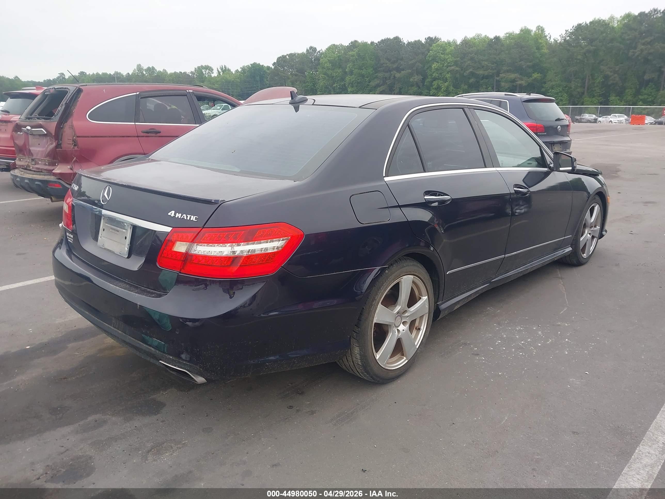 MERCEDES-BENZ E image 4