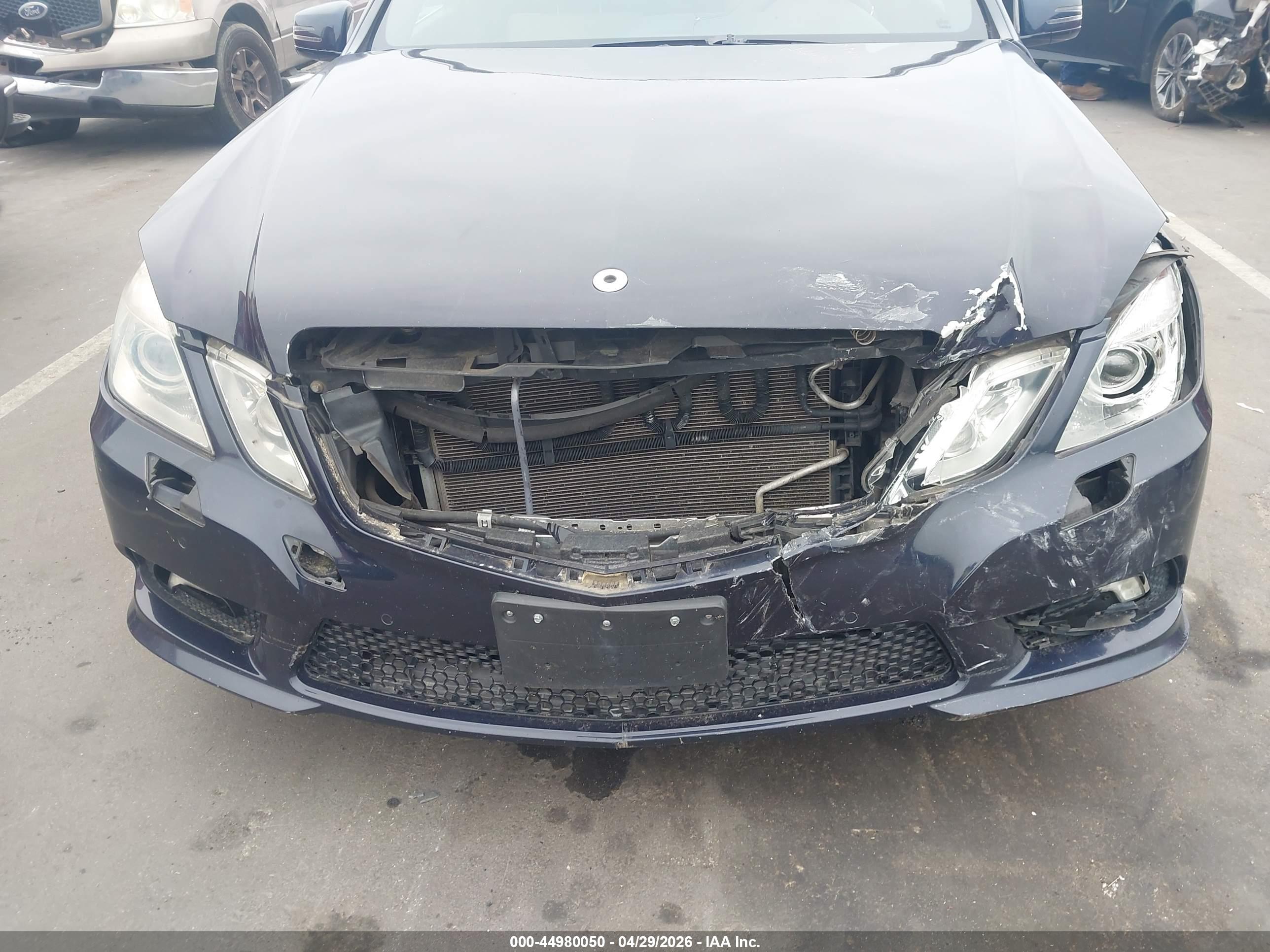 MERCEDES-BENZ E image 6