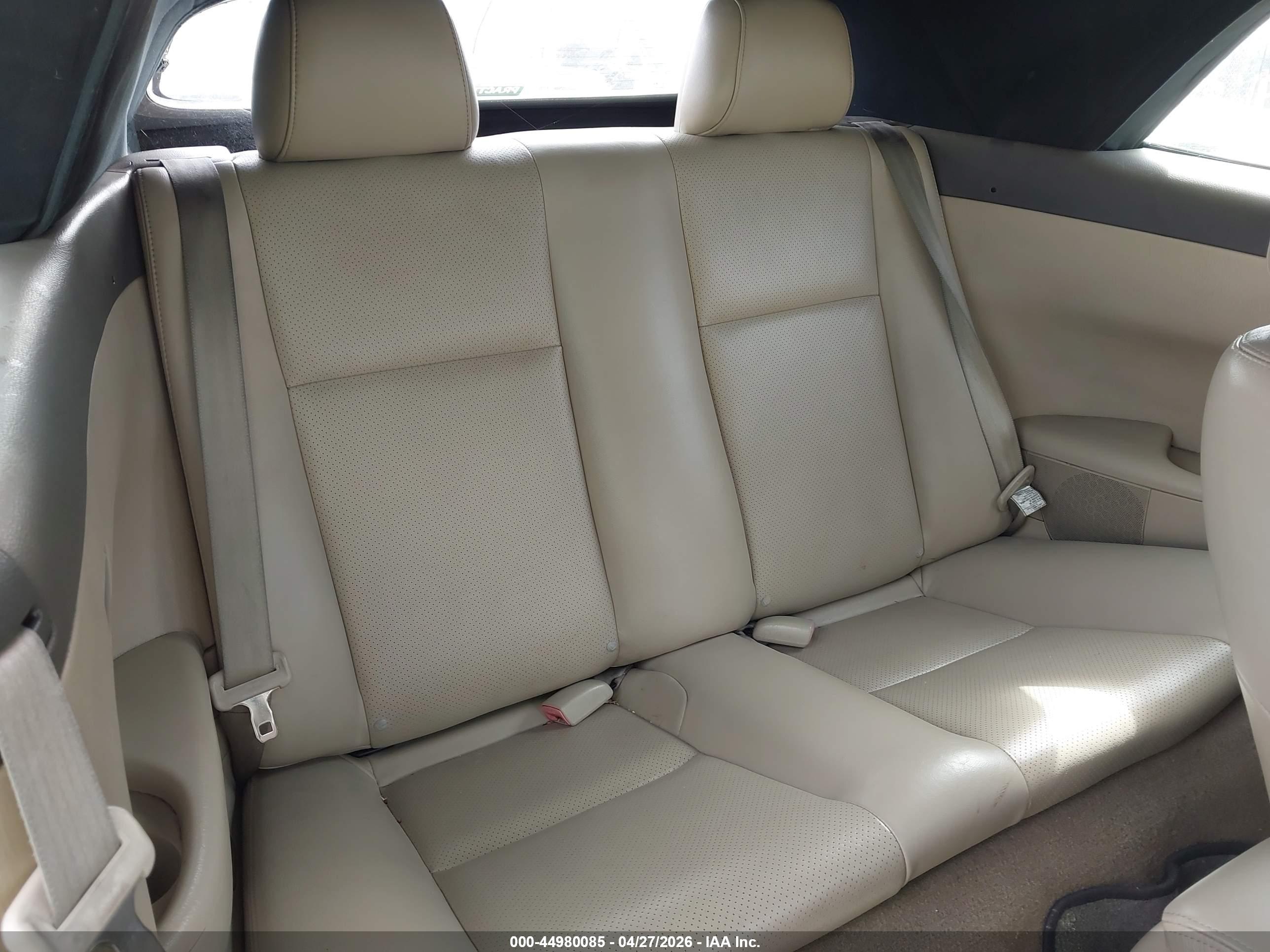 TOYOTA CAMRY image 8