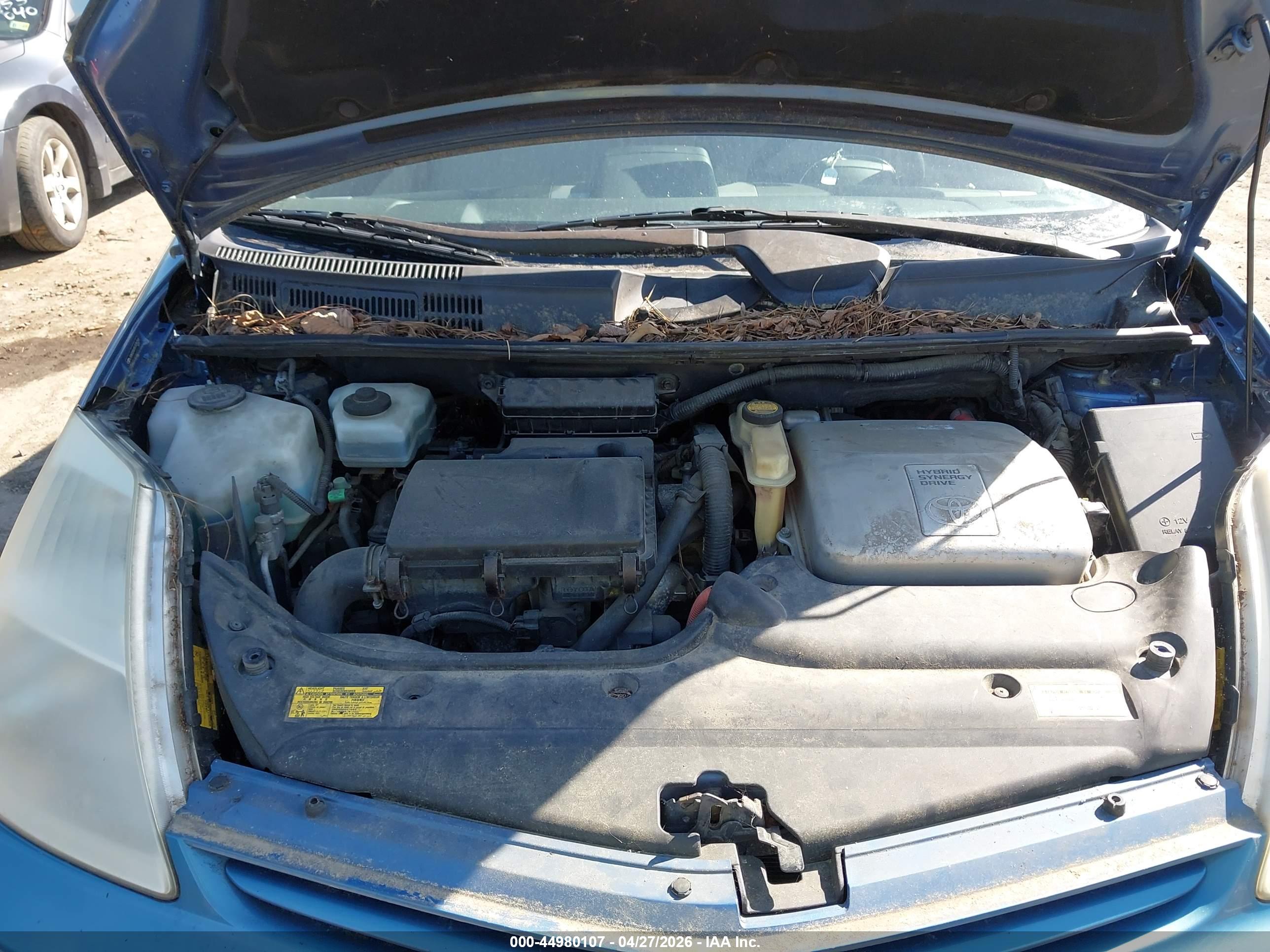 TOYOTA PRIUS image 10