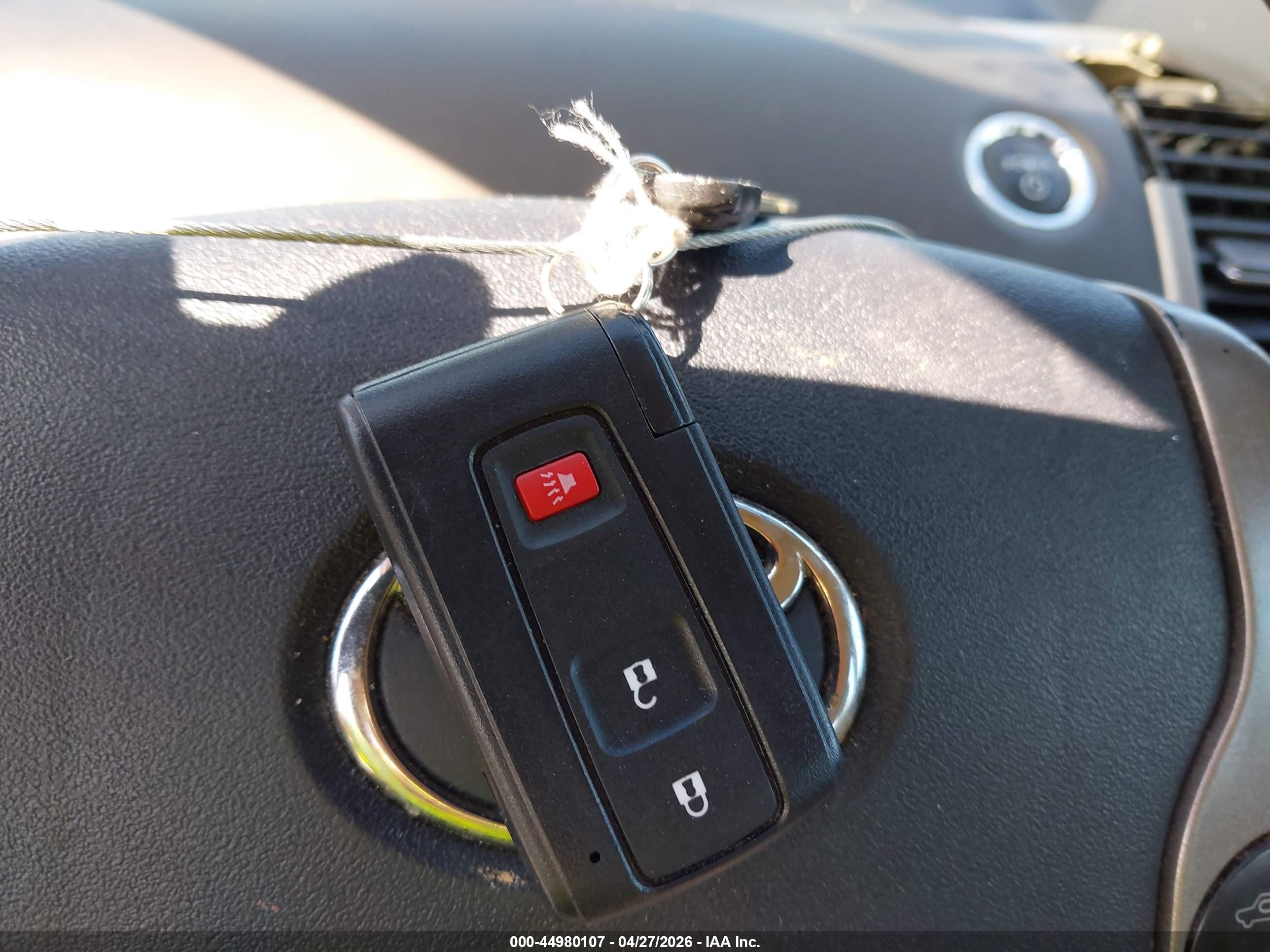 TOYOTA PRIUS image 11
