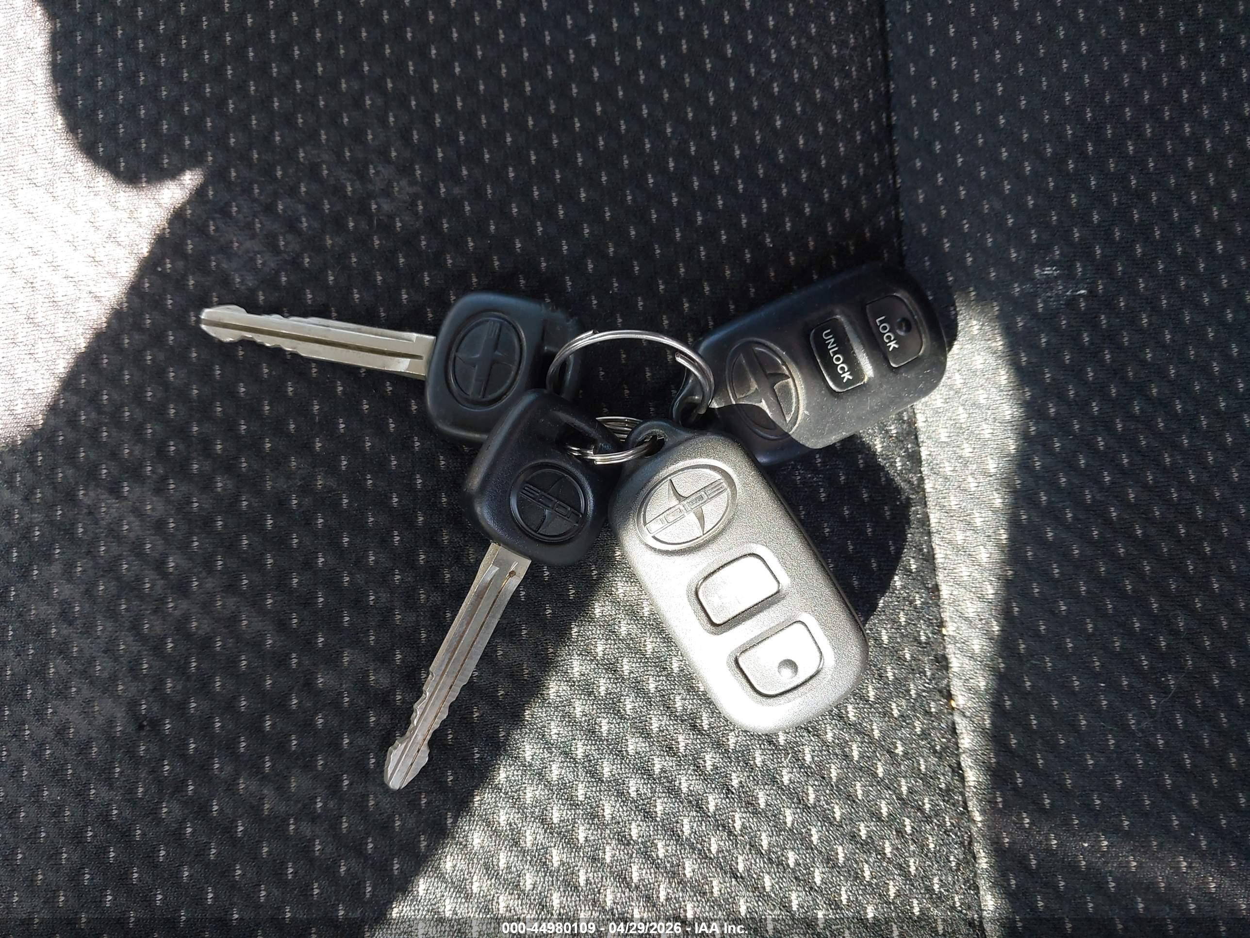 SCION XB image 11