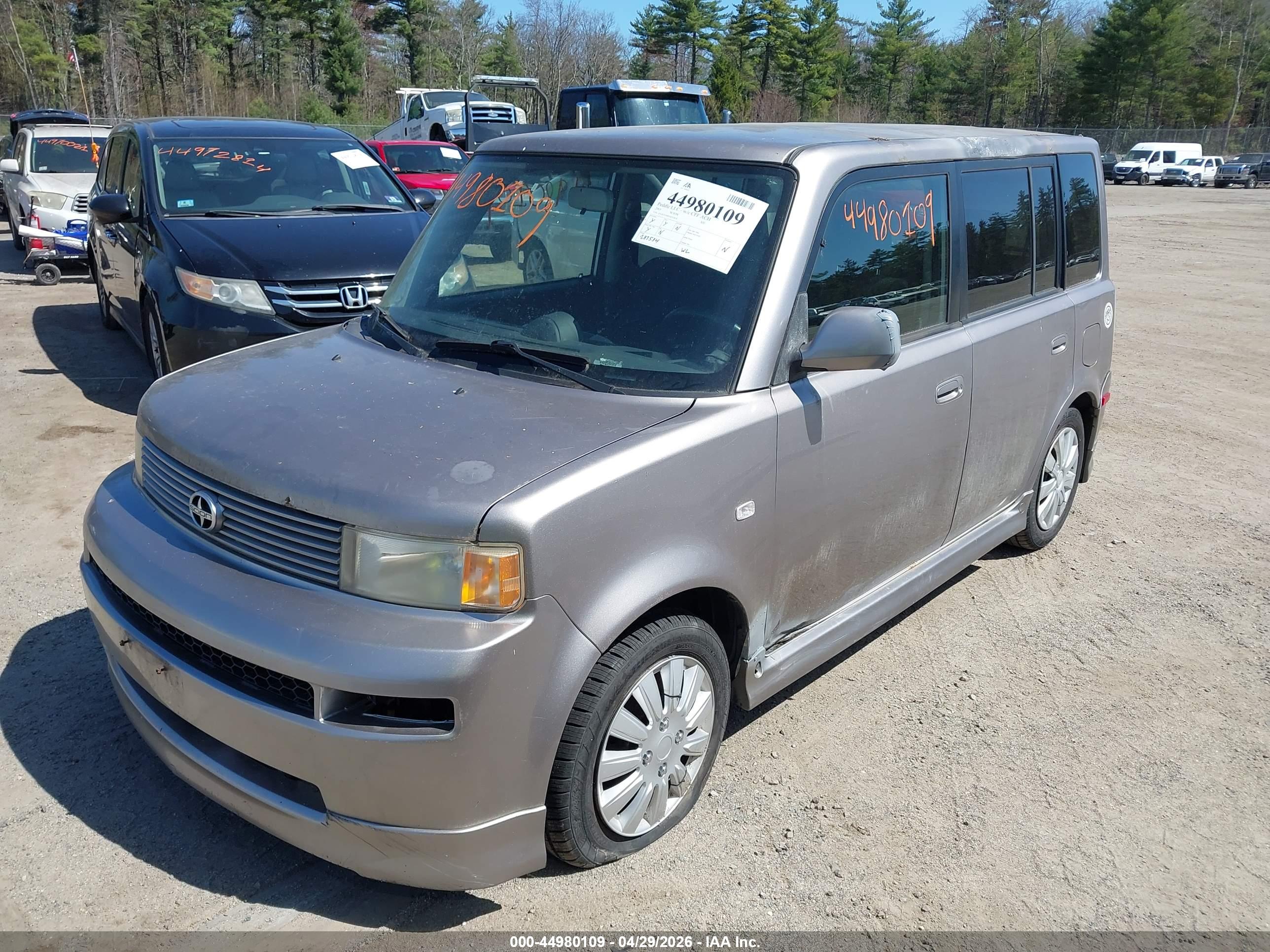 SCION XB image 2