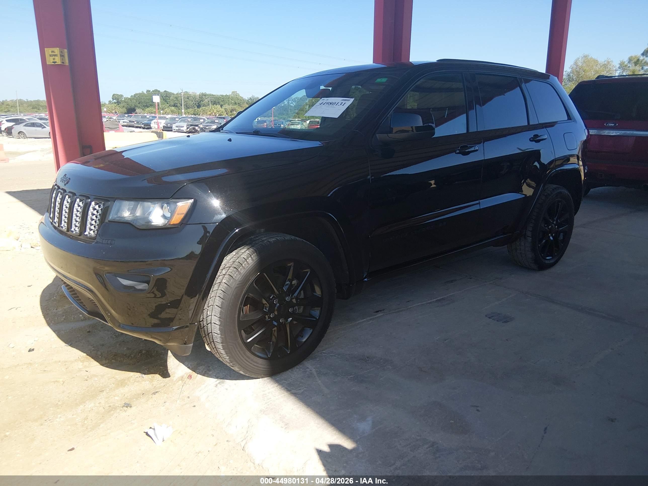 JEEP GRAND image 2
