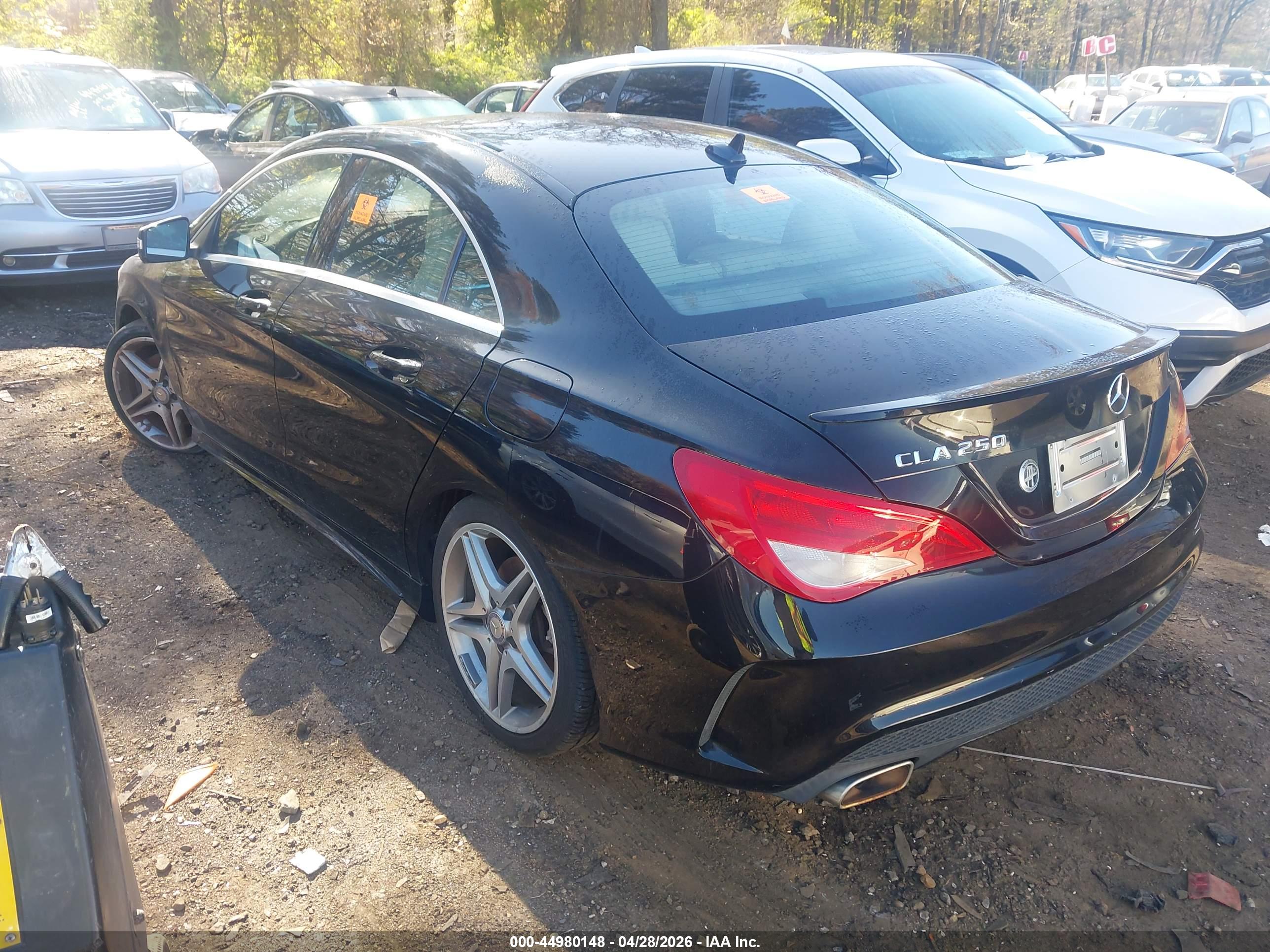 MERCEDES-BENZ CLA image 3