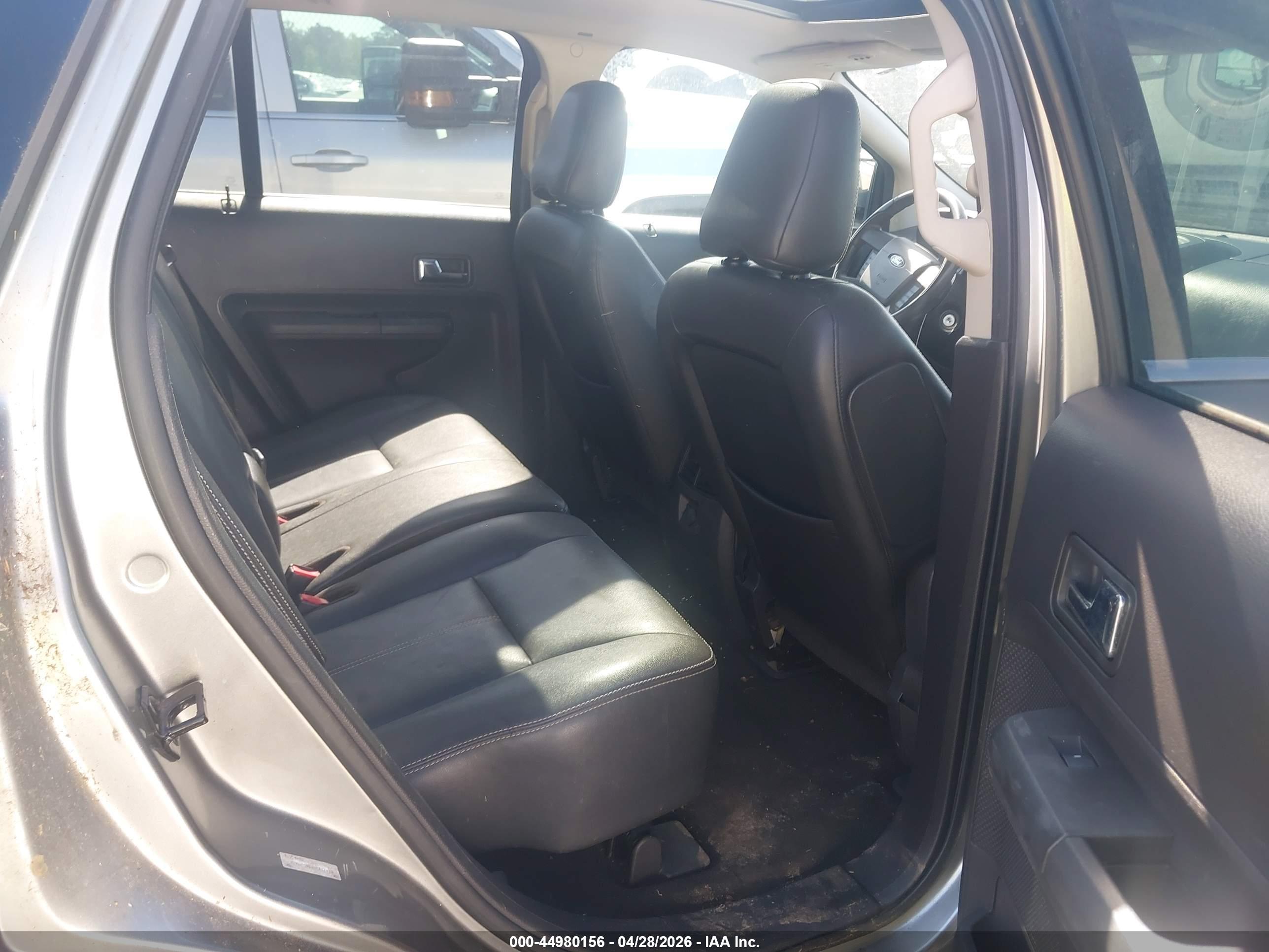 FORD EDGE image 8