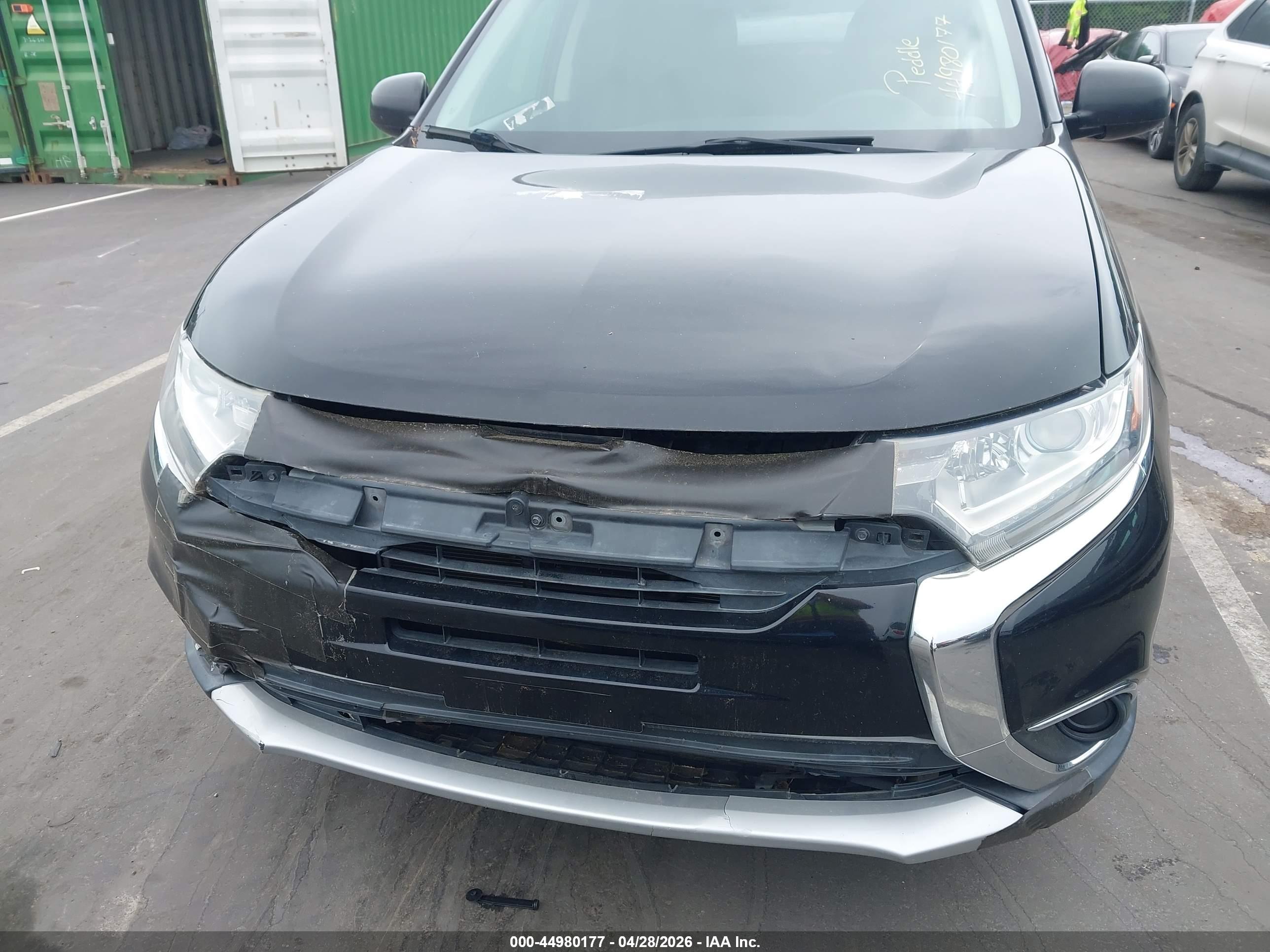 MITSUBISHI OUTLANDER image 6