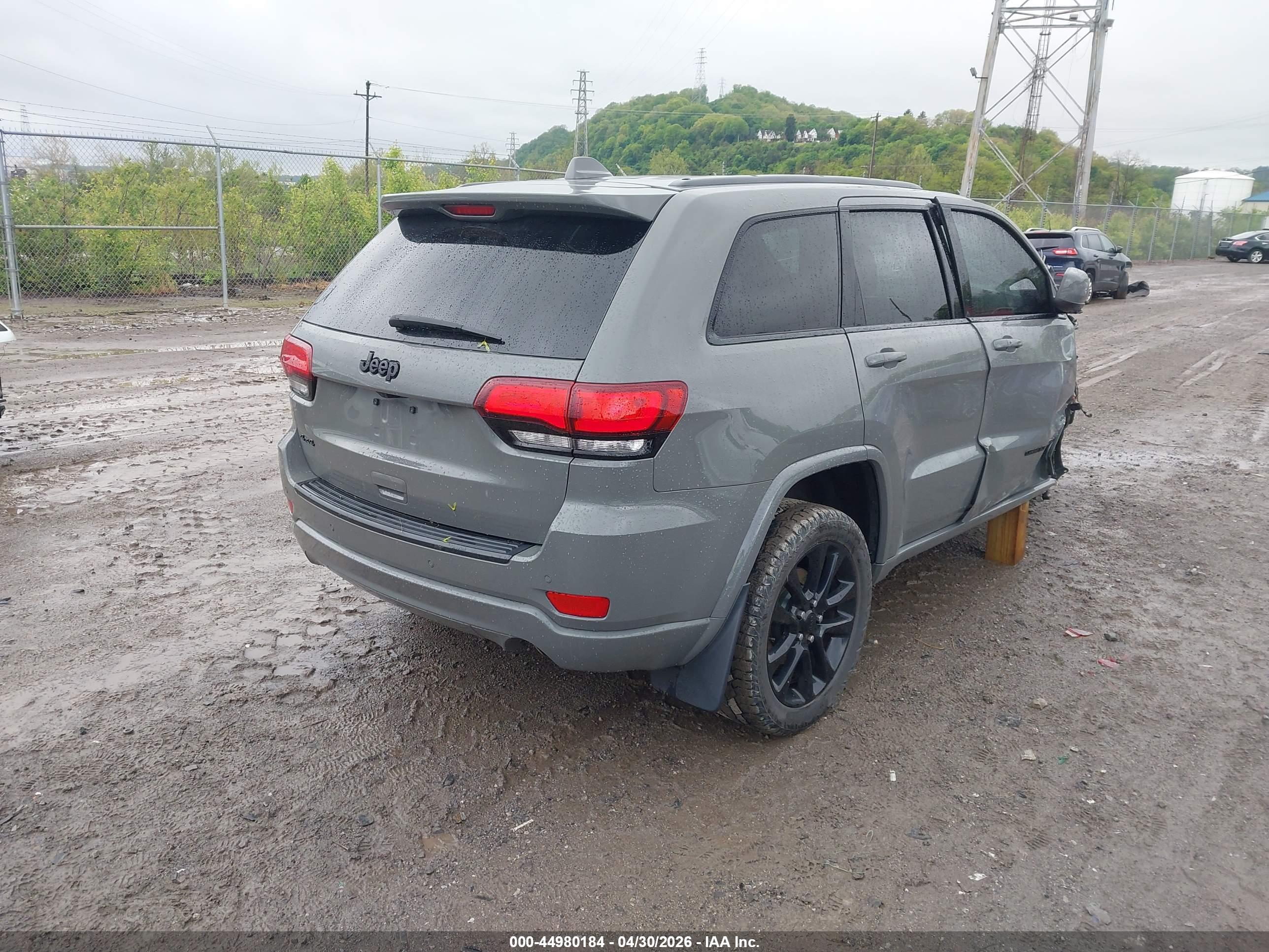 JEEP GRAND image 4