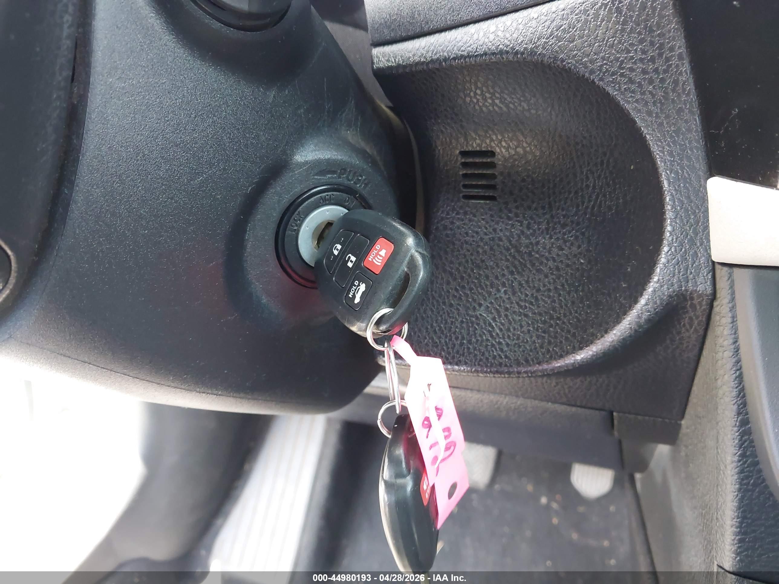 TOYOTA COROLLA image 11