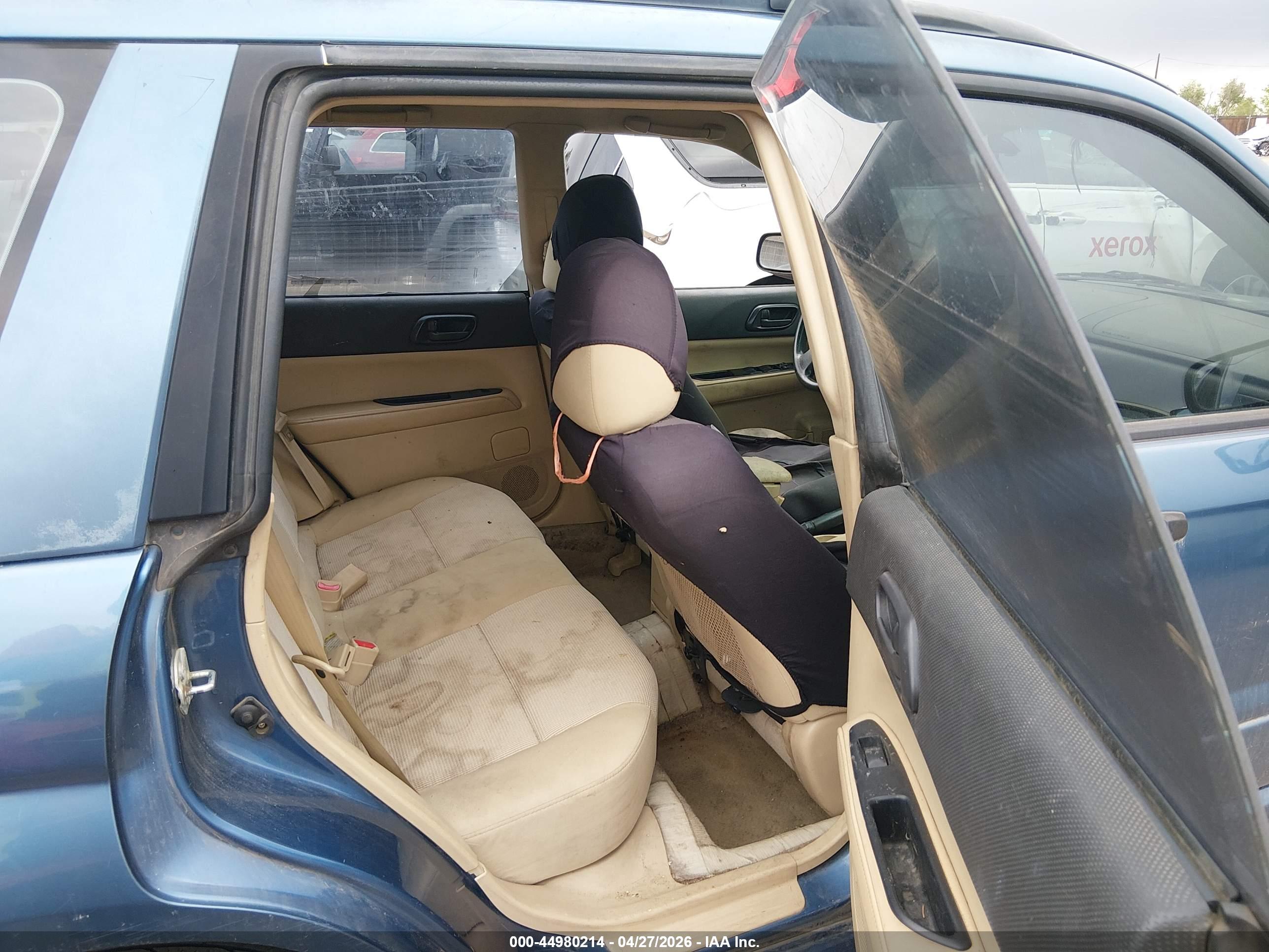 SUBARU FORESTER image 8