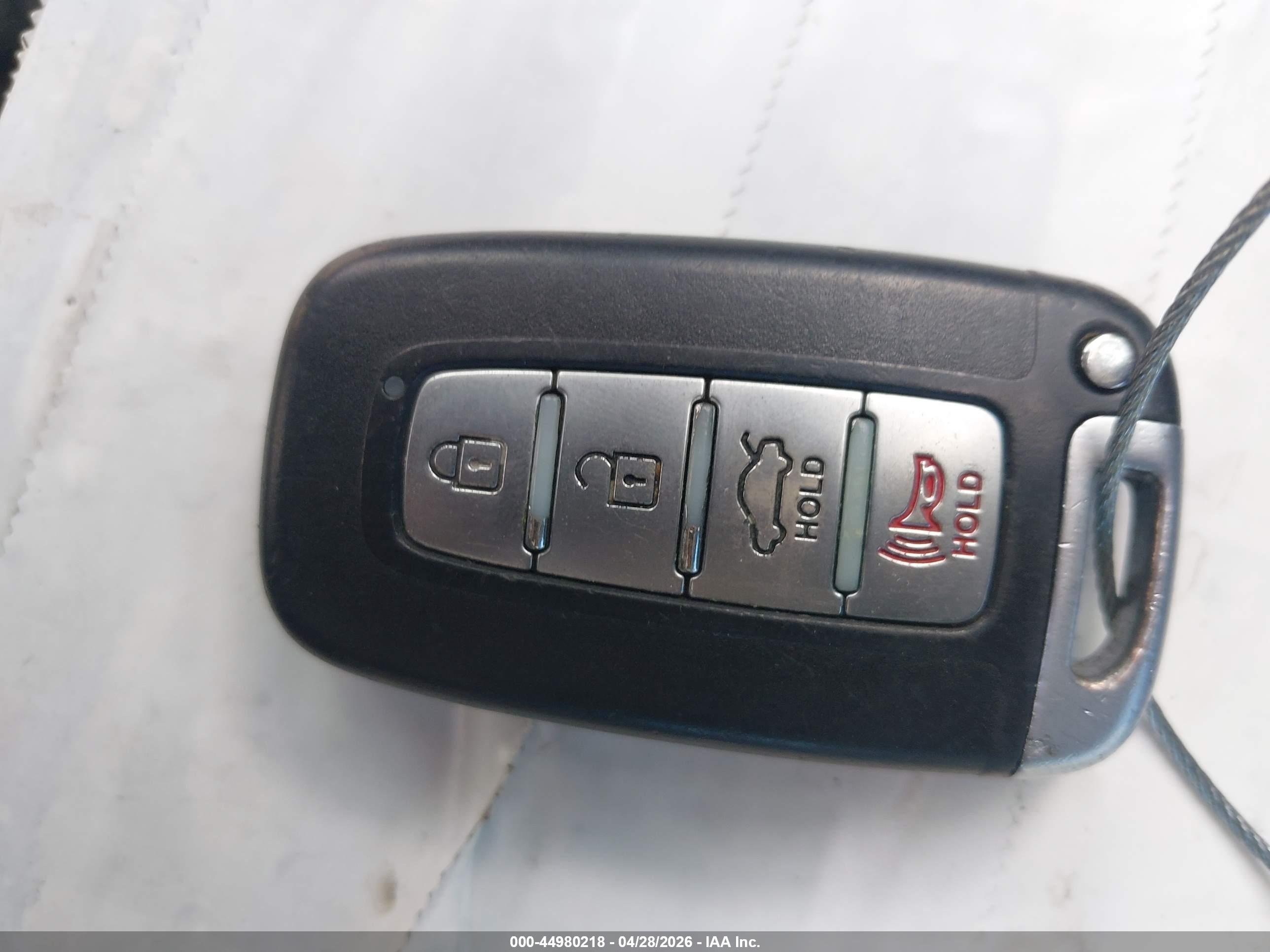 HYUNDAI SONATA image 11
