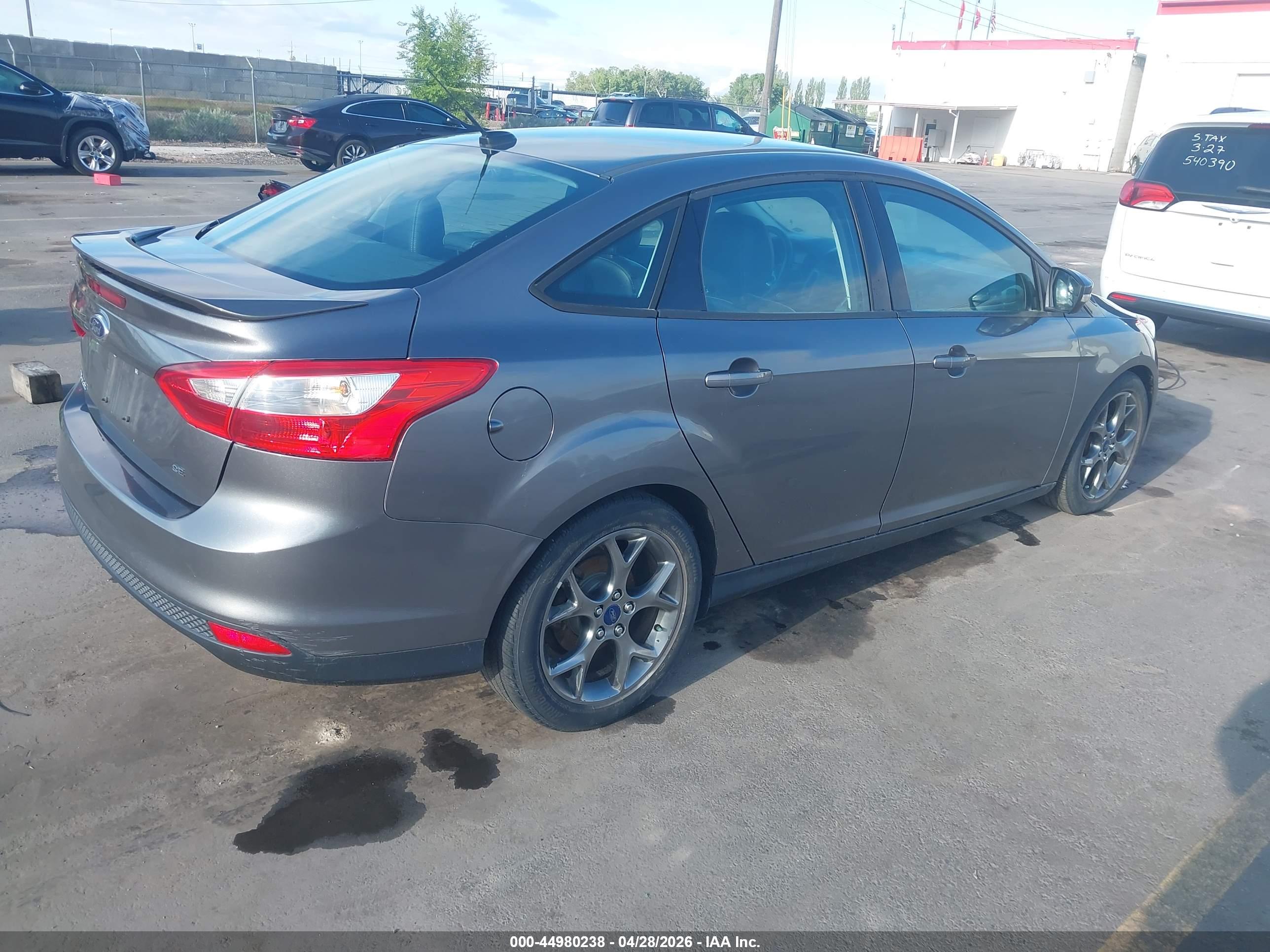 FORD FOCUS image 4