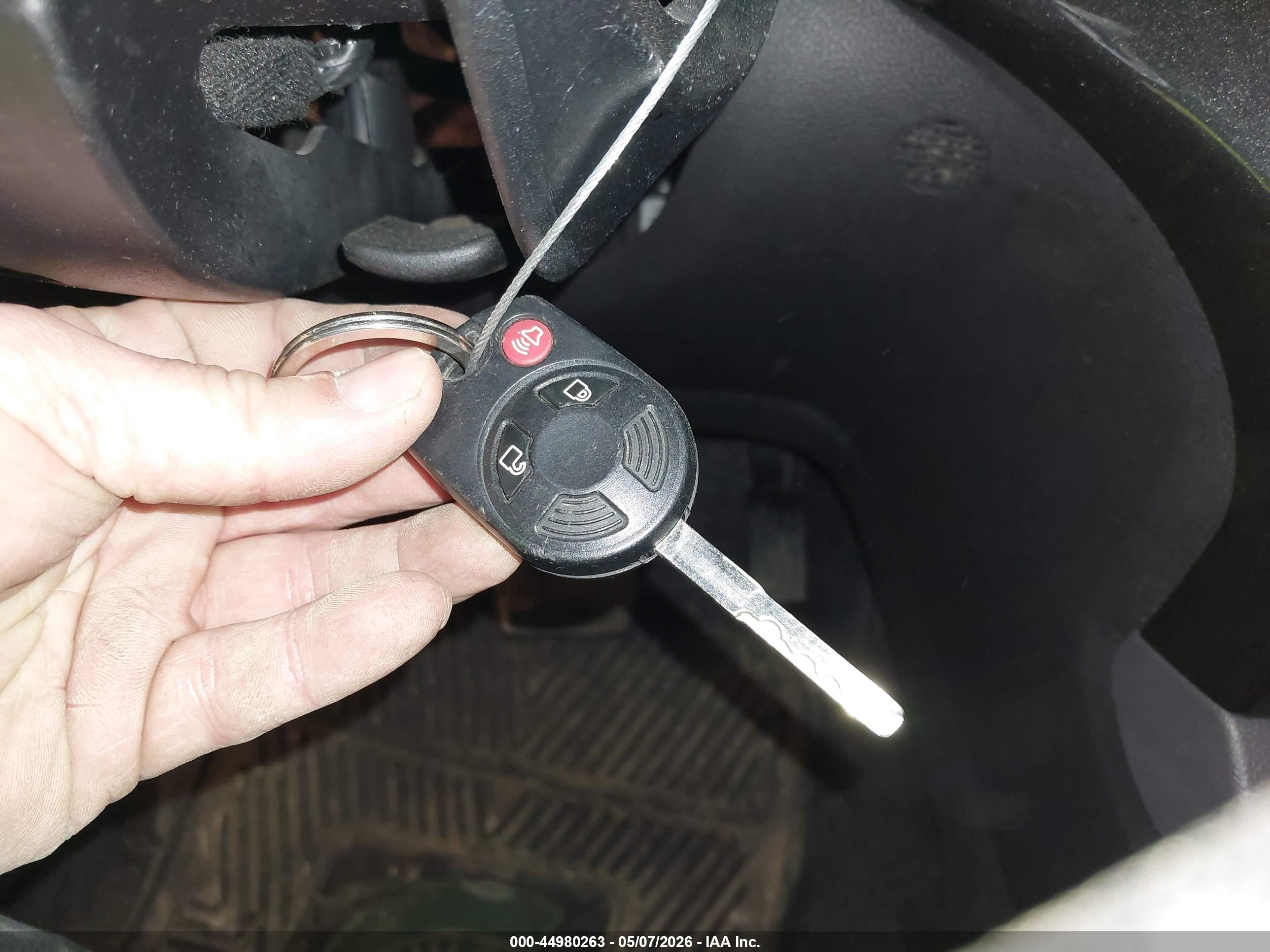 FORD ESCAPE image 11