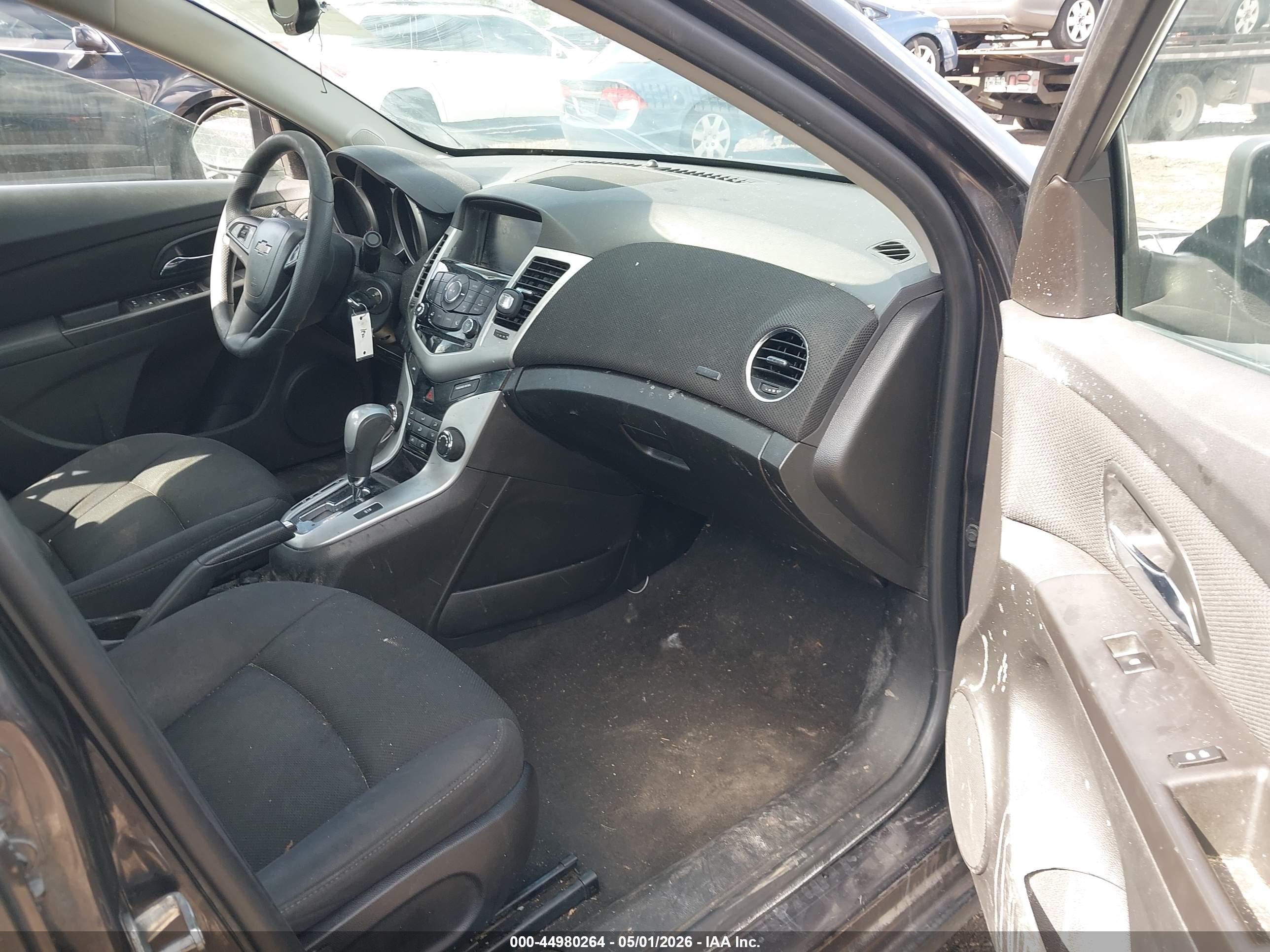 CHEVROLET CRUZE image 5
