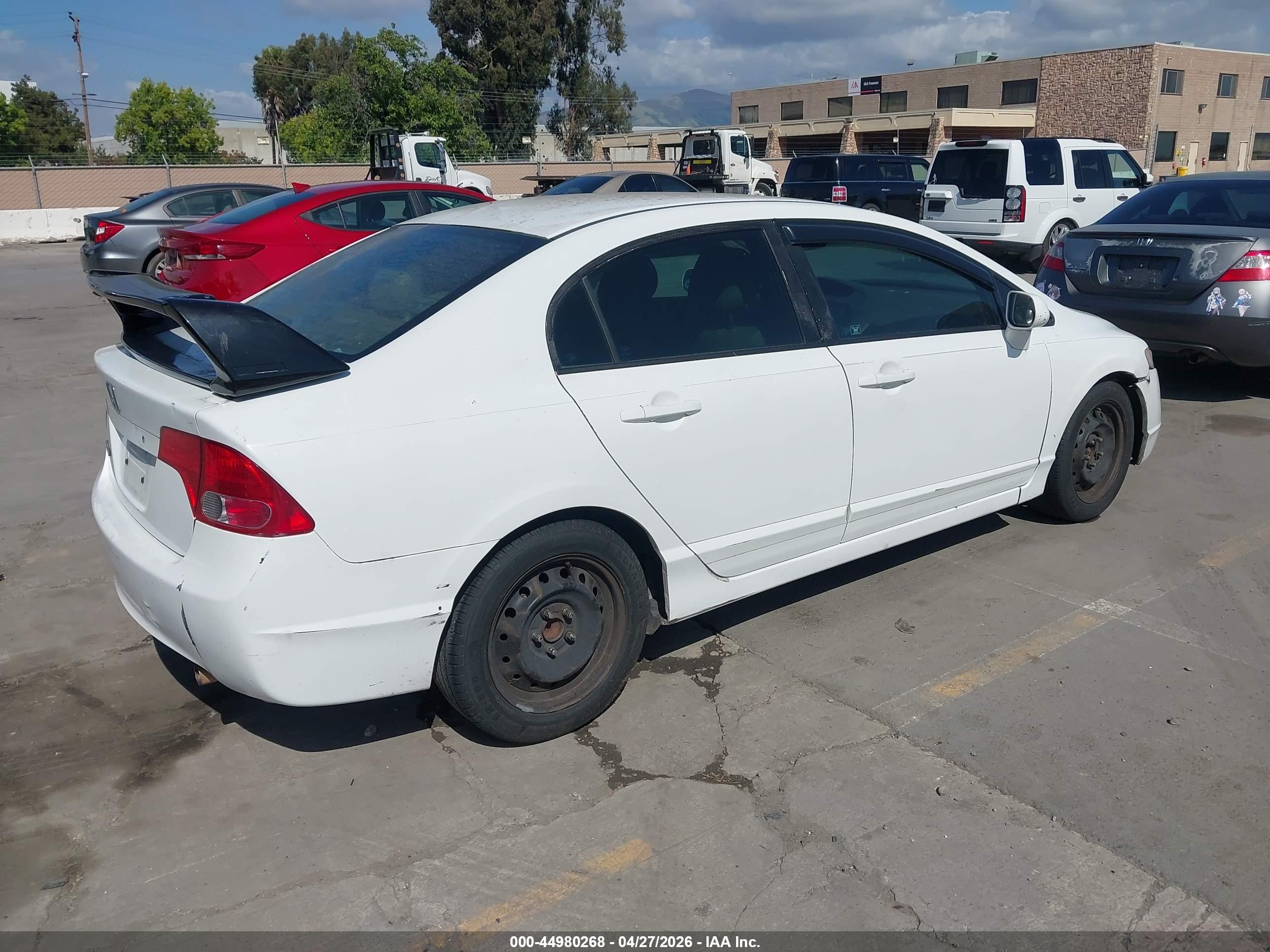 HONDA CIVIC image 4